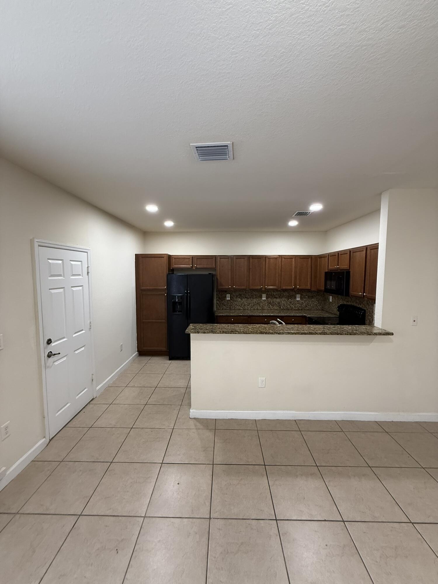 17093 SW 93rd Street 17093, Miami, FL 33196, Miami - Photo 5