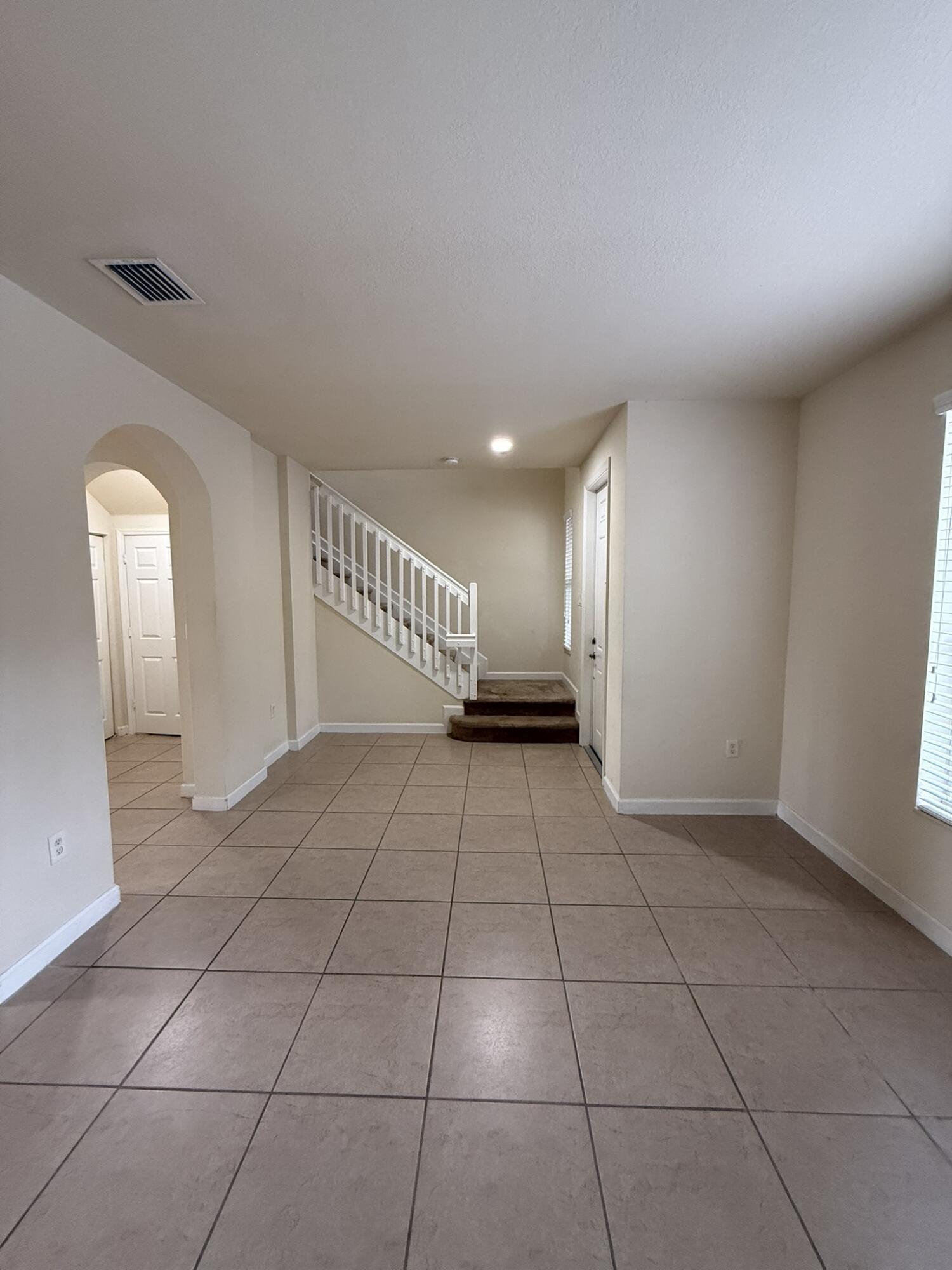 17093 SW 93rd Street 17093, Miami, FL 33196, Miami - Photo 2