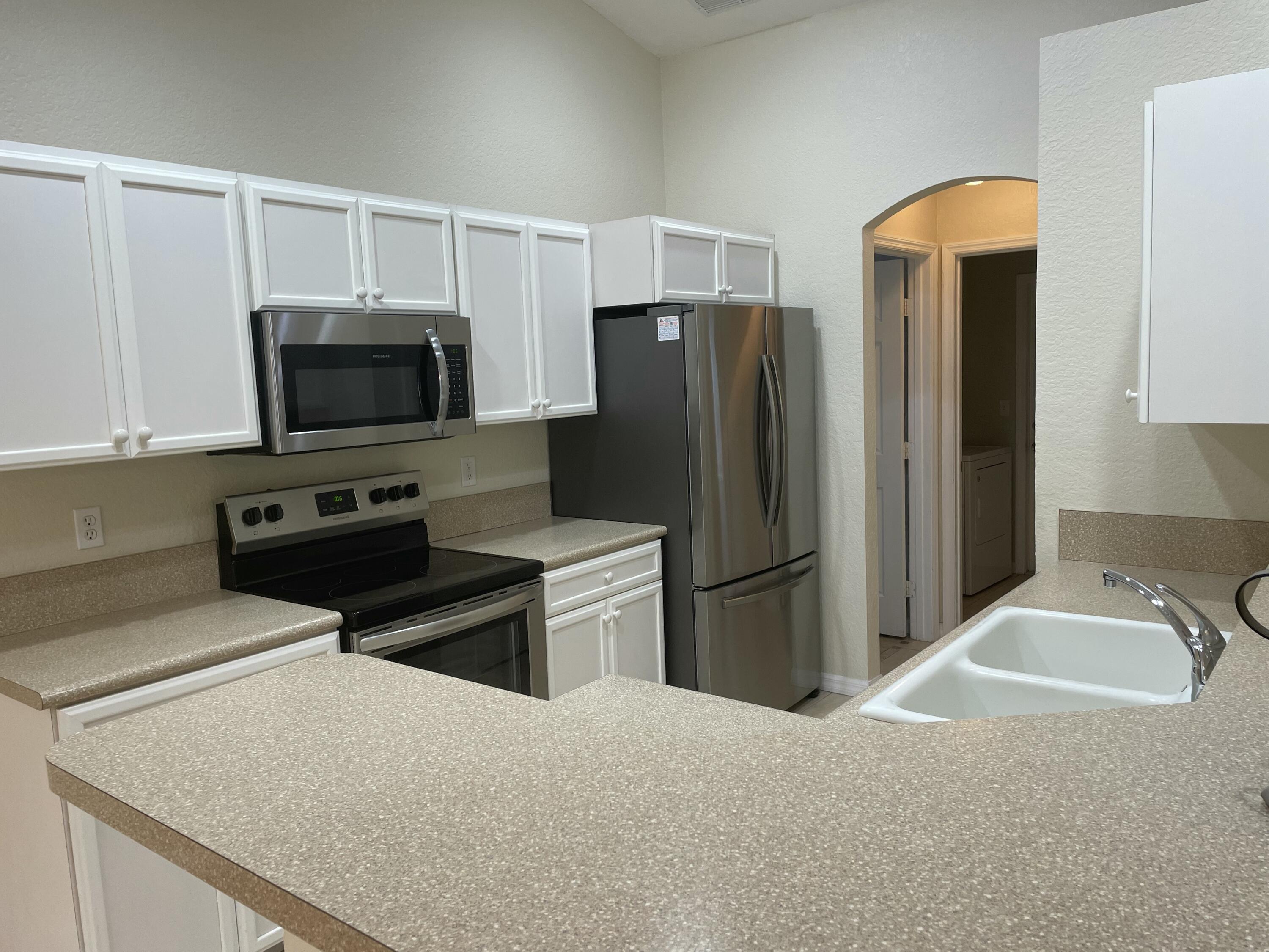 435 SW Lakota Avenue, Port St. Lucie, FL 34953, Port St. Lucie - Photo 2