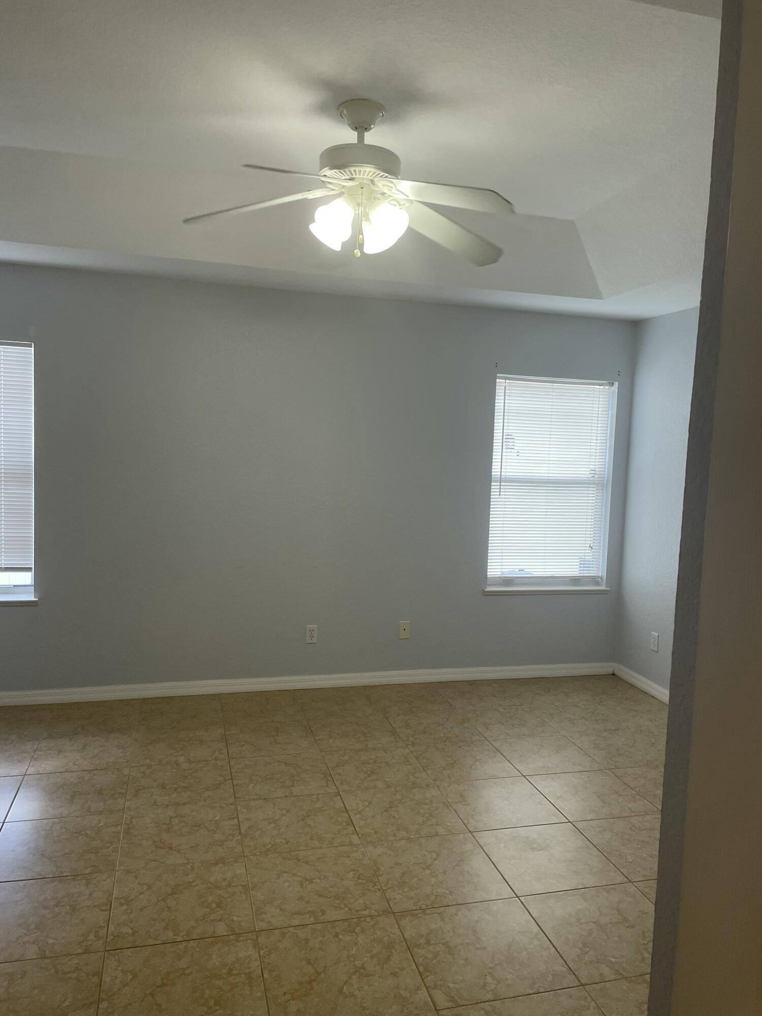 435 SW Lakota Avenue, Port St. Lucie, FL 34953, Port St. Lucie - Photo 5