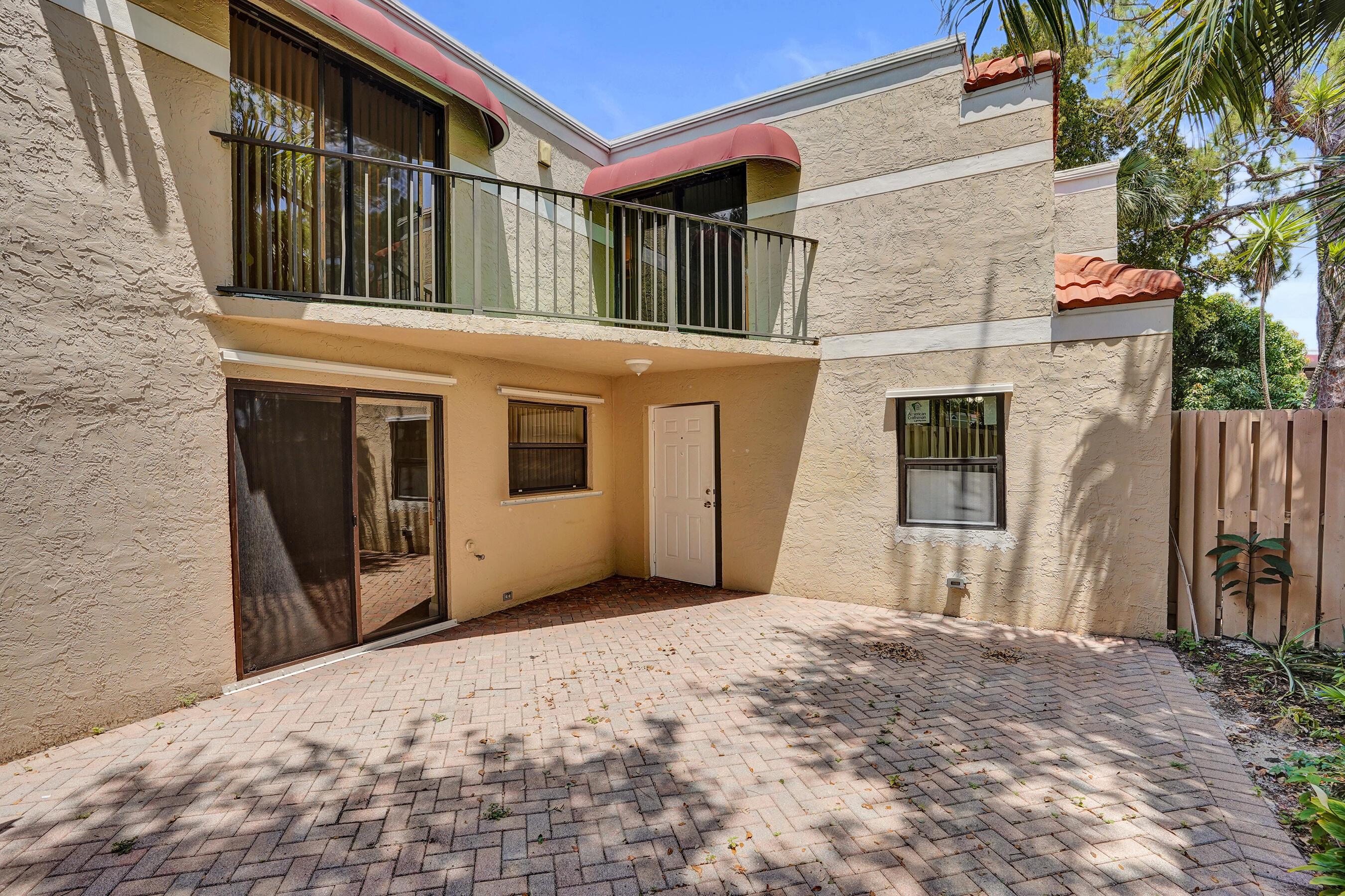 4260 Village Drive D, Delray Beach, FL 33445, Delray Beach - Photo 3