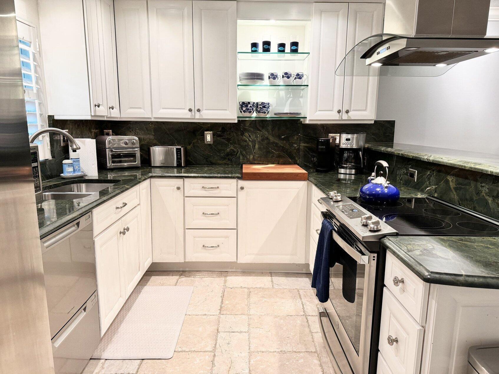 5500 Old Ocean Boulevard 202, Ocean Ridge, FL 33435, Ocean Ridge - Photo 5