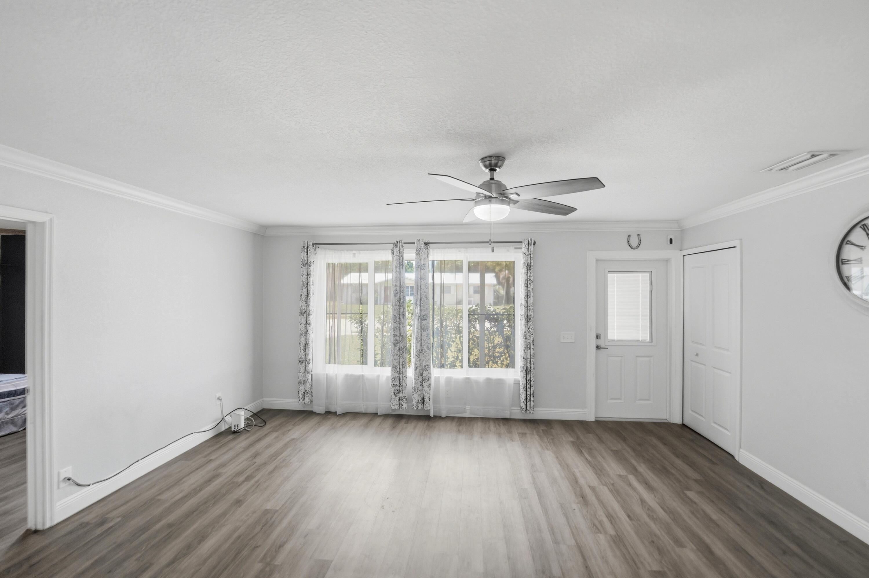 1956 SW 1st Place SW, Vero Beach, FL 32962, Vero Beach - Photo 5