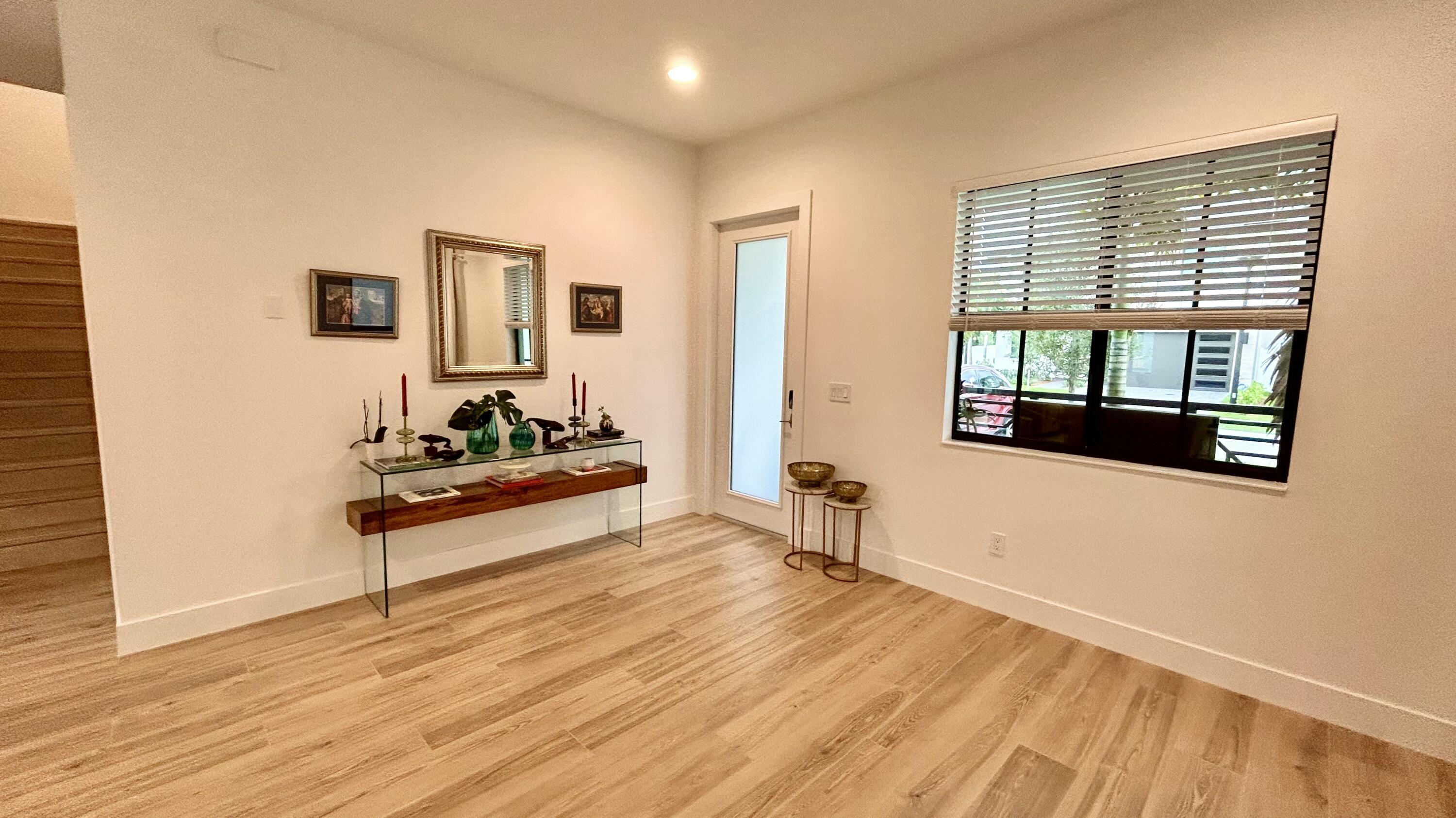 1423 SW 23rd Street, Fort Lauderdale, FL 33315, Fort Lauderdale - Photo 2