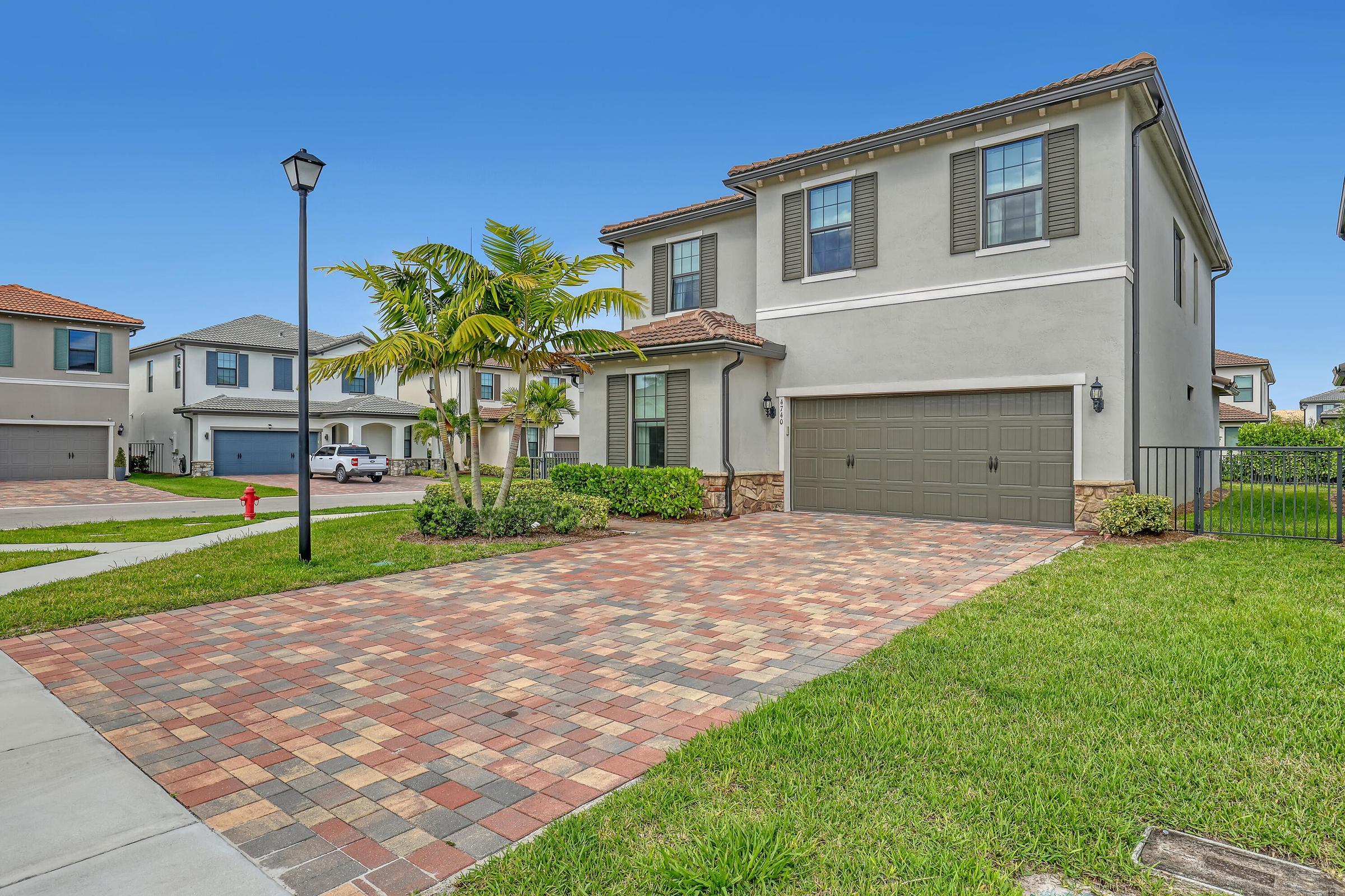 4740 Chantilly, Lake Worth, FL 33467, Lake Worth - Photo 2