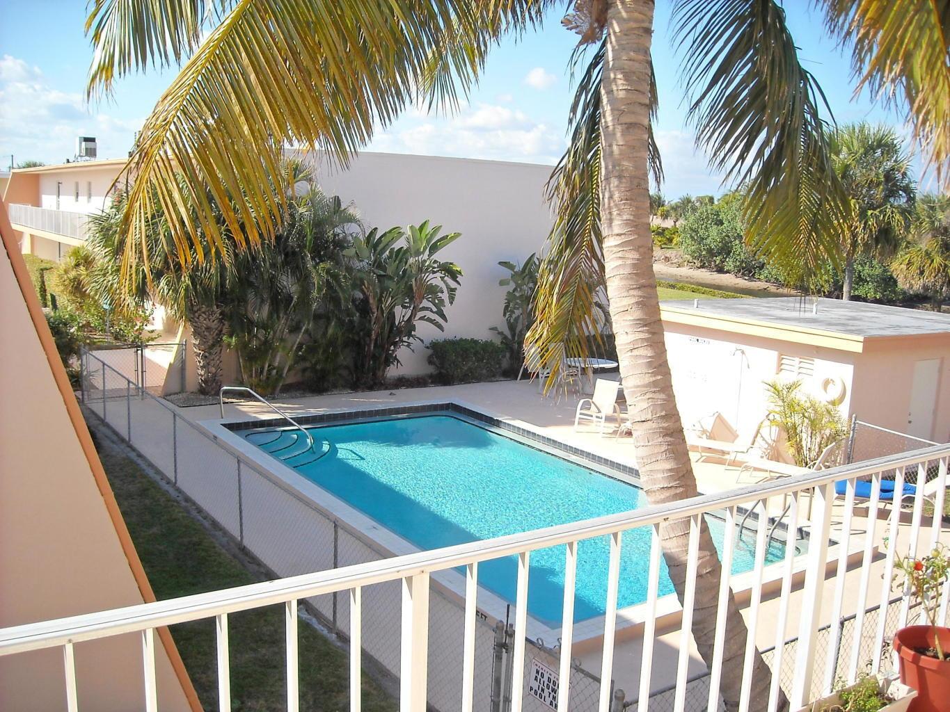 725 Hummingbird Way 210, North Palm Beach, FL 33408, North Palm Beach - Photo 2