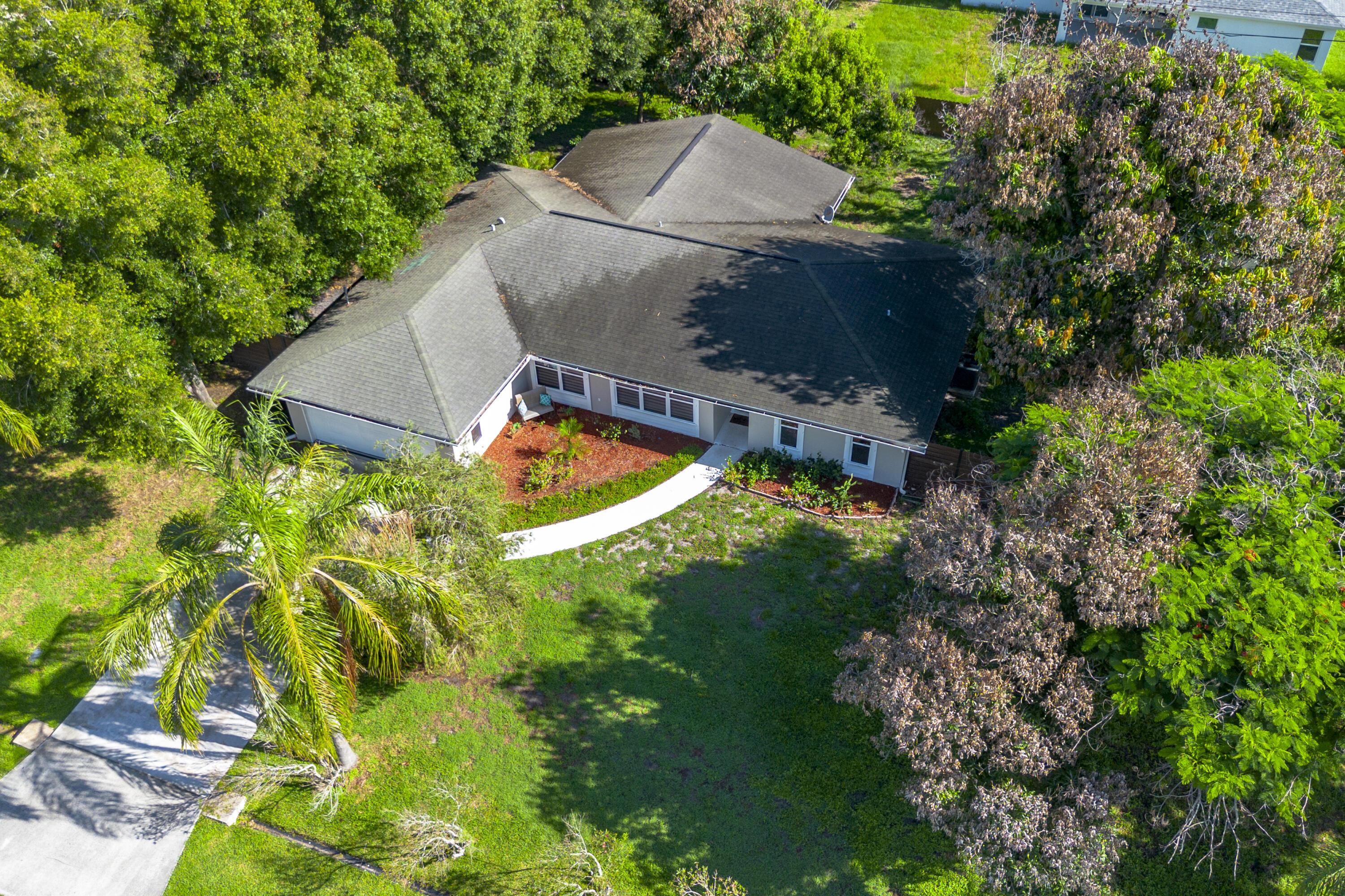 749 SW Mccracken Avenue, Port St. Lucie, FL 34953, Port St. Lucie - Photo 3