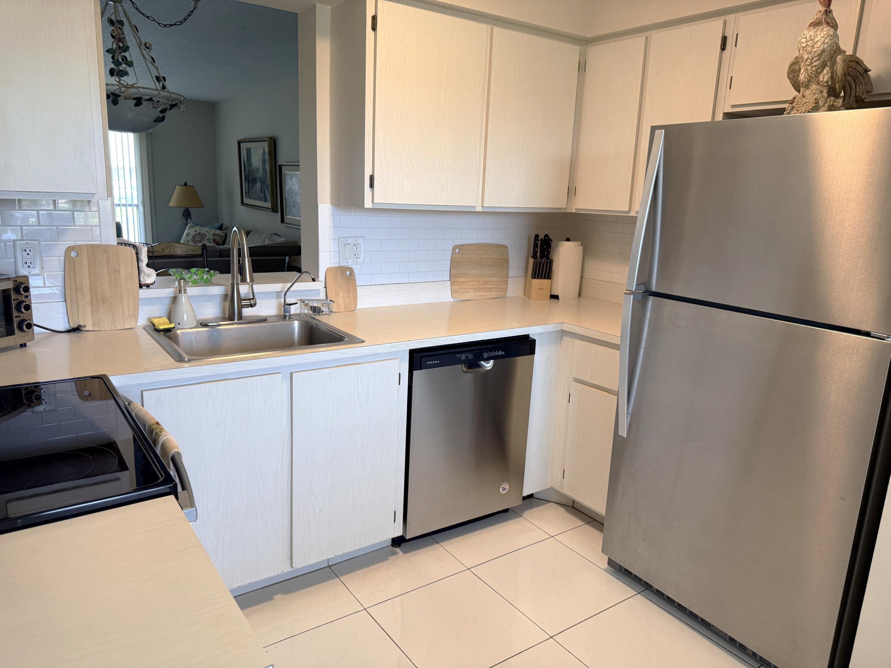 7146 Huntington Lane 403, Delray Beach, FL 33446, Delray Beach - Photo 2