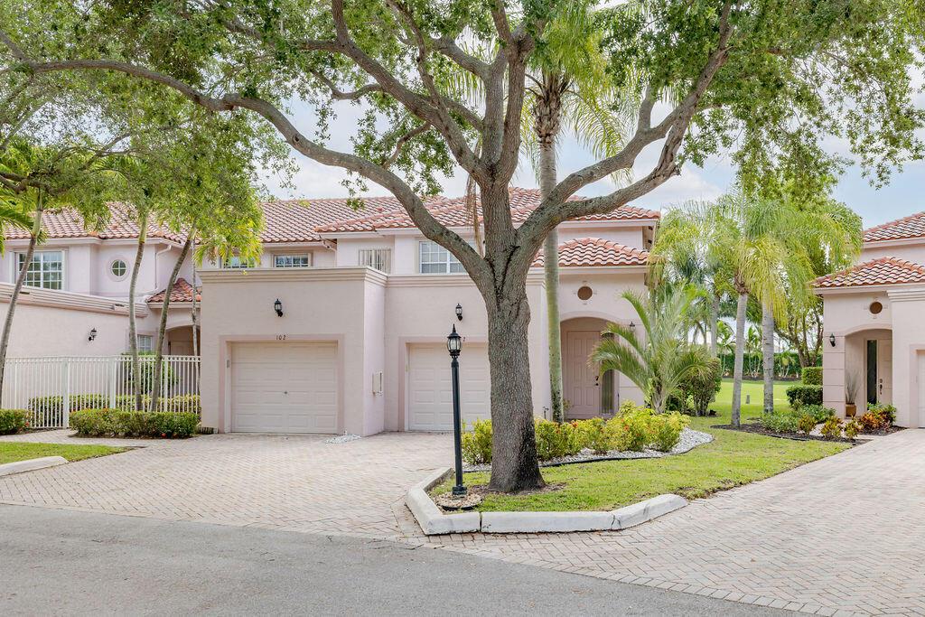 8050 Aberdeen Drive 202, Boynton Beach, FL 33472, Boynton Beach - Photo 4