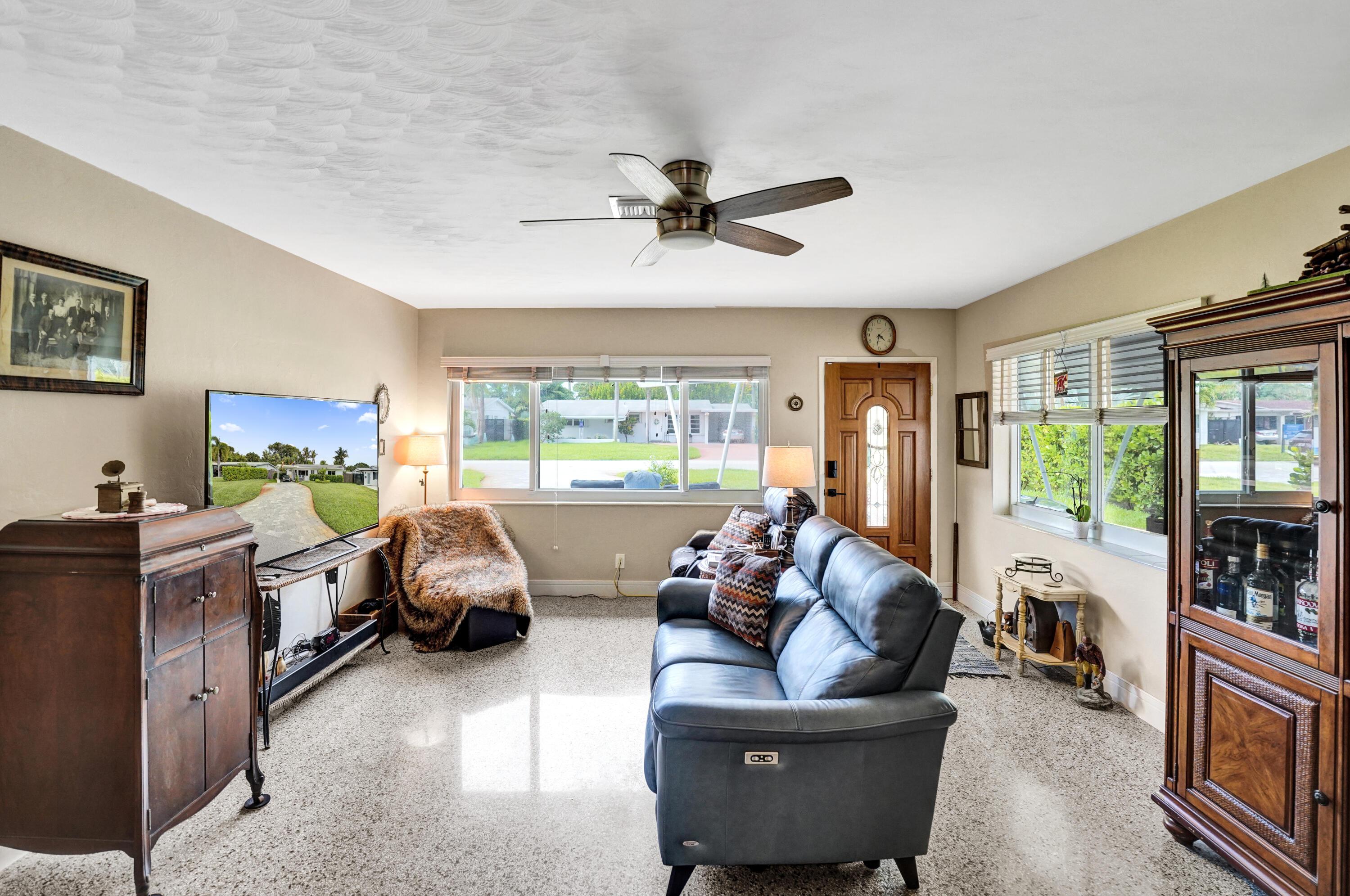 501 NE 28th Street, Wilton Manors, FL 33334, Wilton Manors - Photo 2
