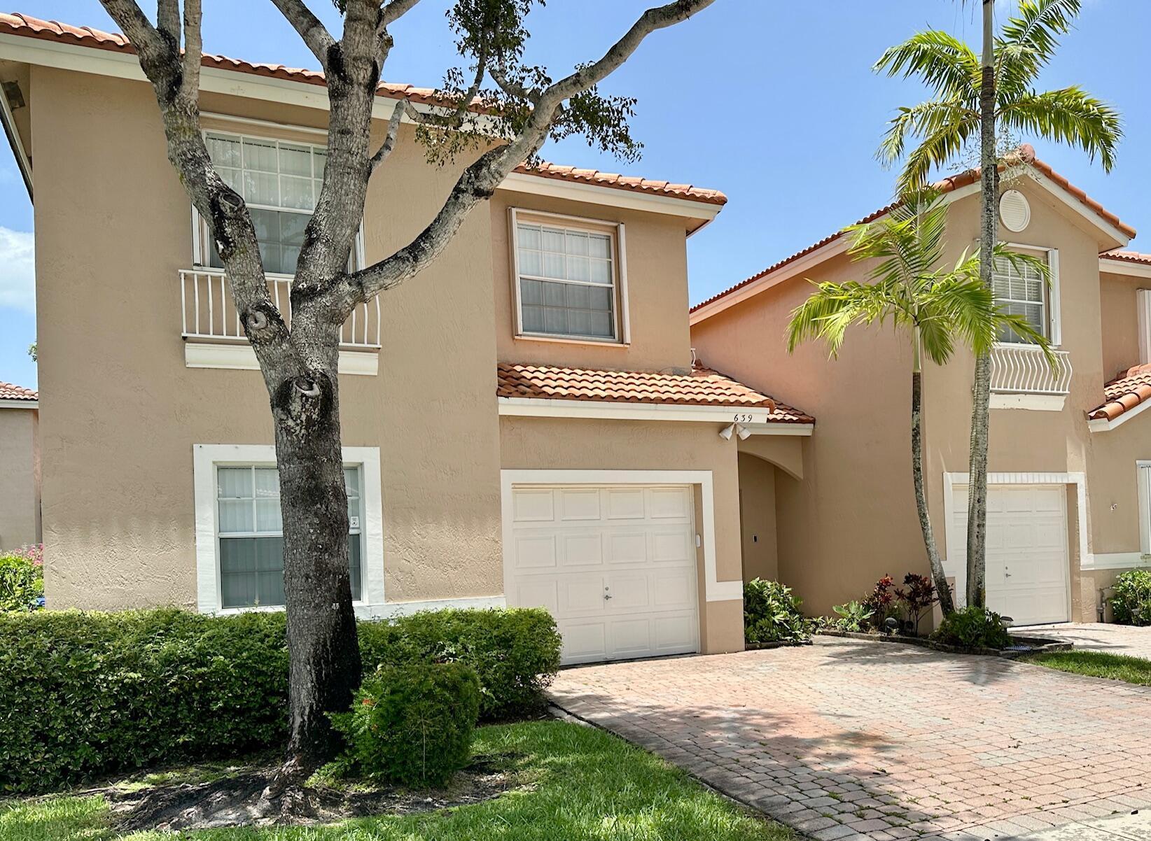 639 NW 130th Way, Pembroke Pines, FL 33028, Pembroke Pines - Photo 3