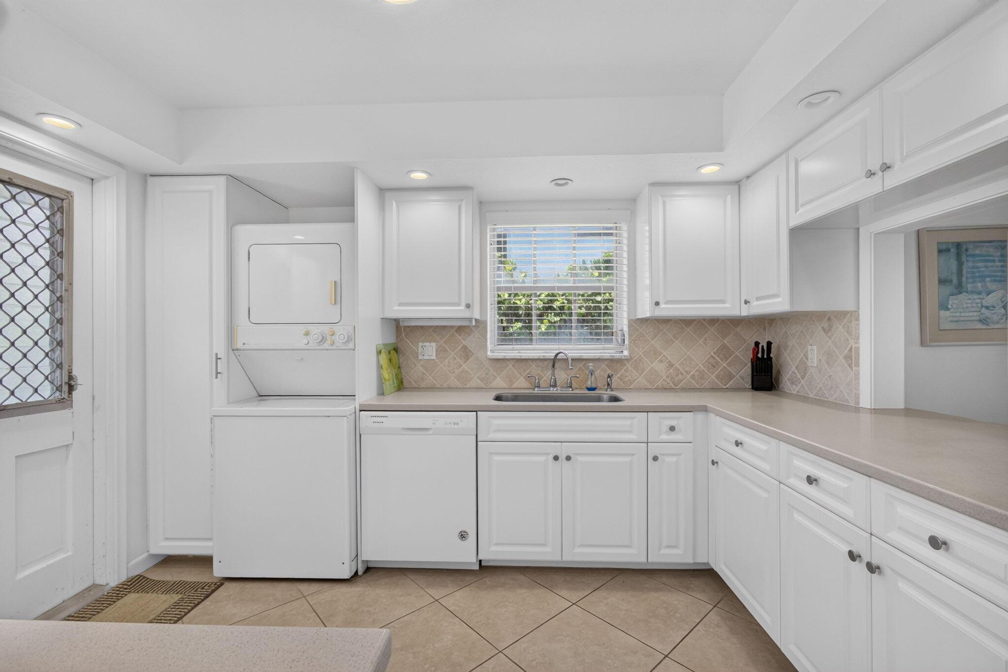 120 Celestial Way 114, Juno Beach, FL 33408, Juno Beach - Photo 4