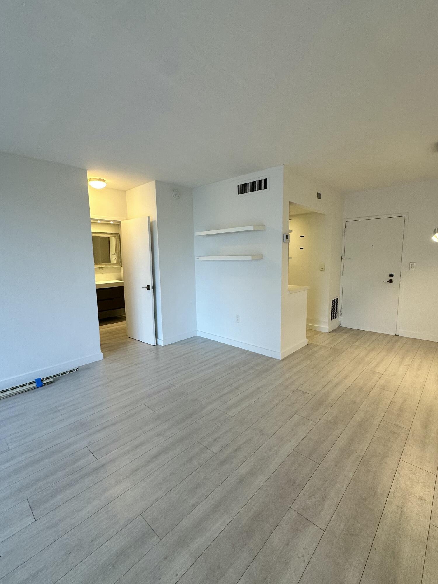 800 West Avenue 637, Miami Beach, FL 33139, Miami Beach - Photo 3