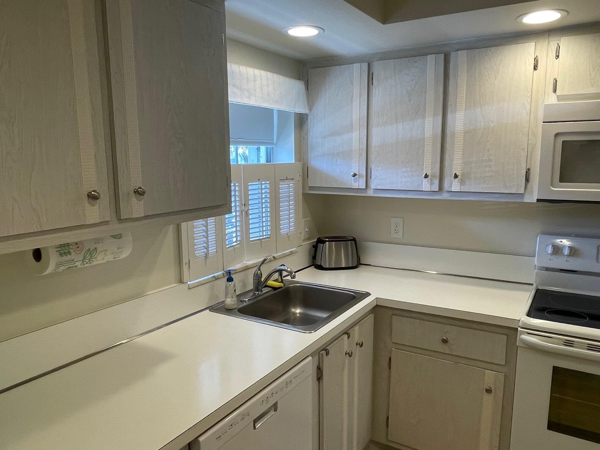 1190 W Sugar Sands Boulevard 514, Singer Island, FL 33404, Singer Island - Photo 5