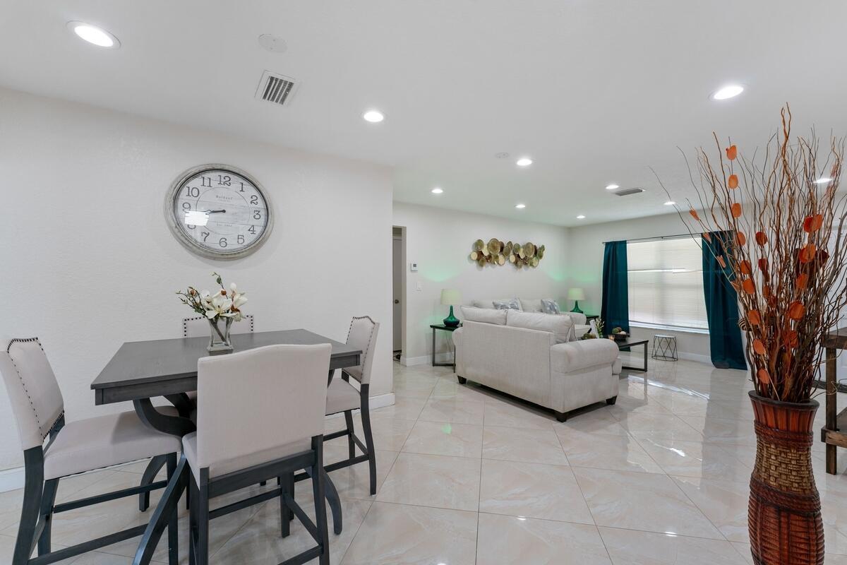 4184 NW 52nd Avenue, Lauderdale Lakes, FL 33319, Lauderdale Lakes - Photo 5