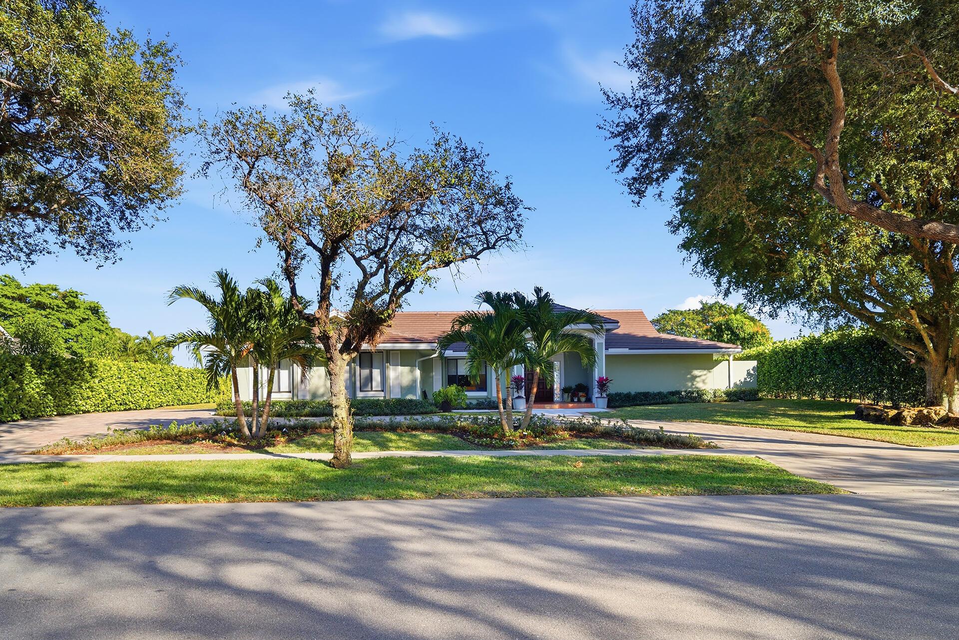 2308 Embassy Drive, West Palm Beach, FL 33401, West Palm Beach - Photo 3