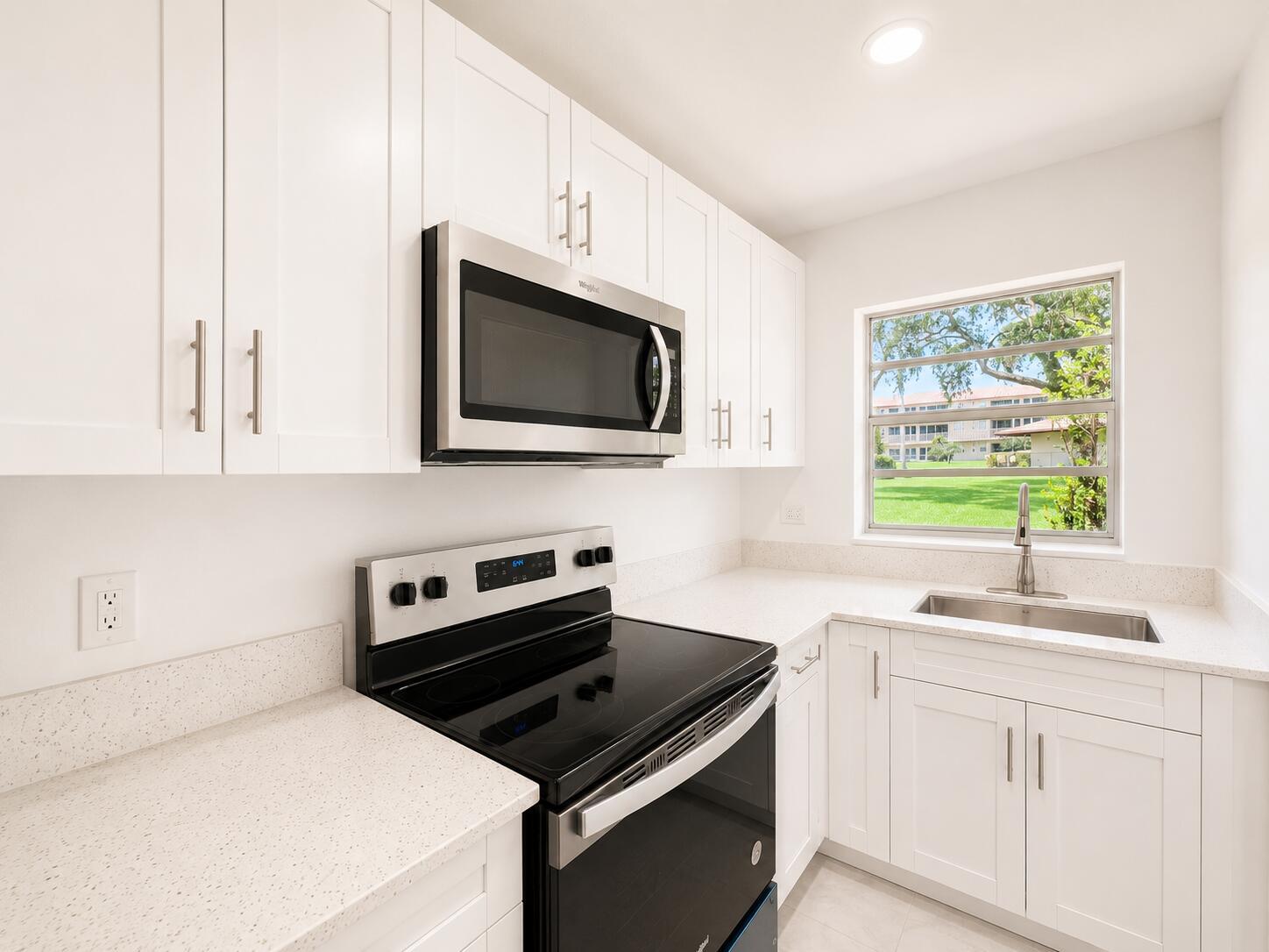 5300 Washington Street G126, Hollywood, FL 33021, Hollywood - Photo 2
