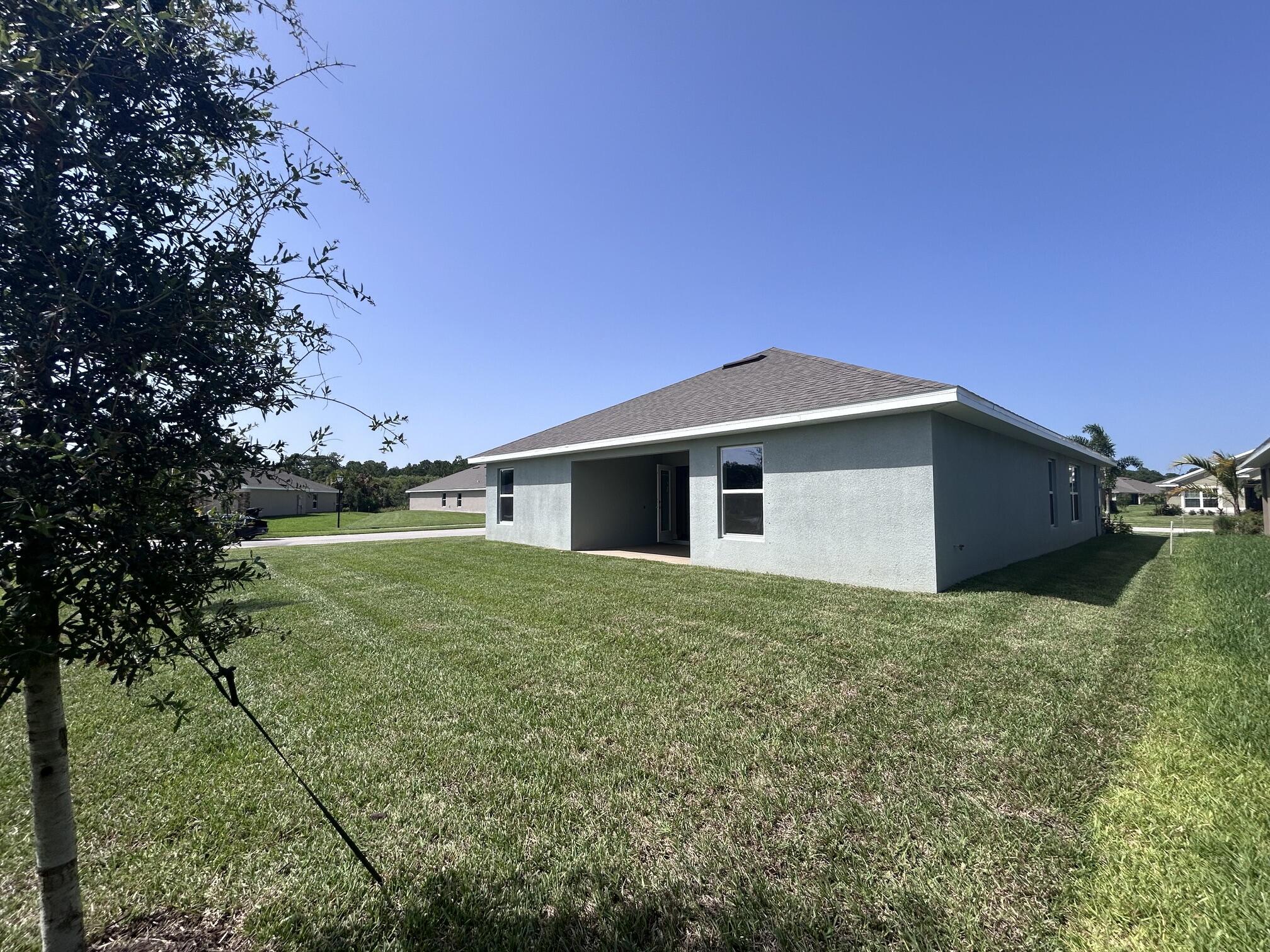 5747 Waterstone Boulevard, Fort Pierce, FL 34951, Fort Pierce - Photo 4