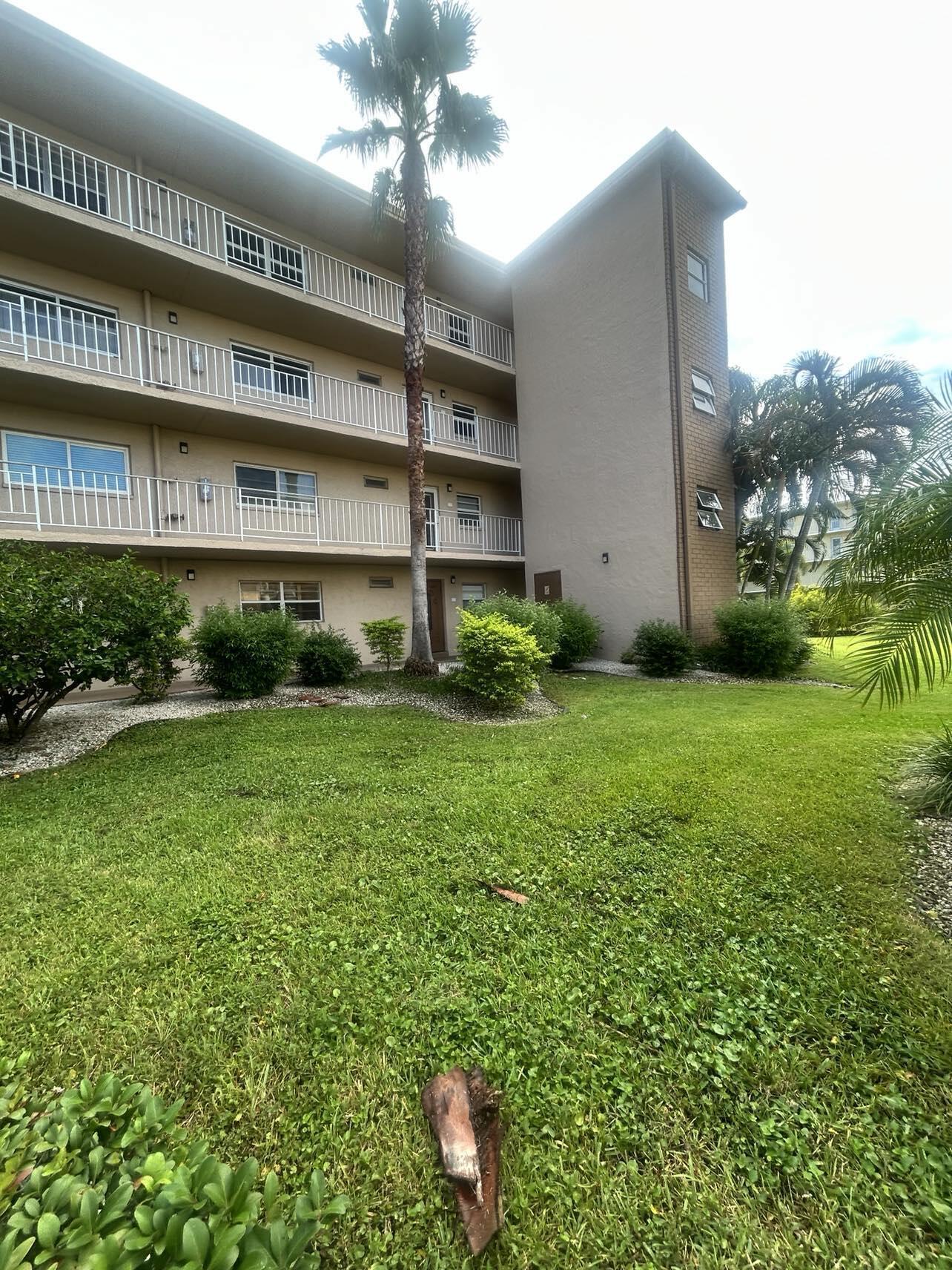 300 NE 26th Avenue 113, Boynton Beach, FL 33435, Boynton Beach - Photo 2