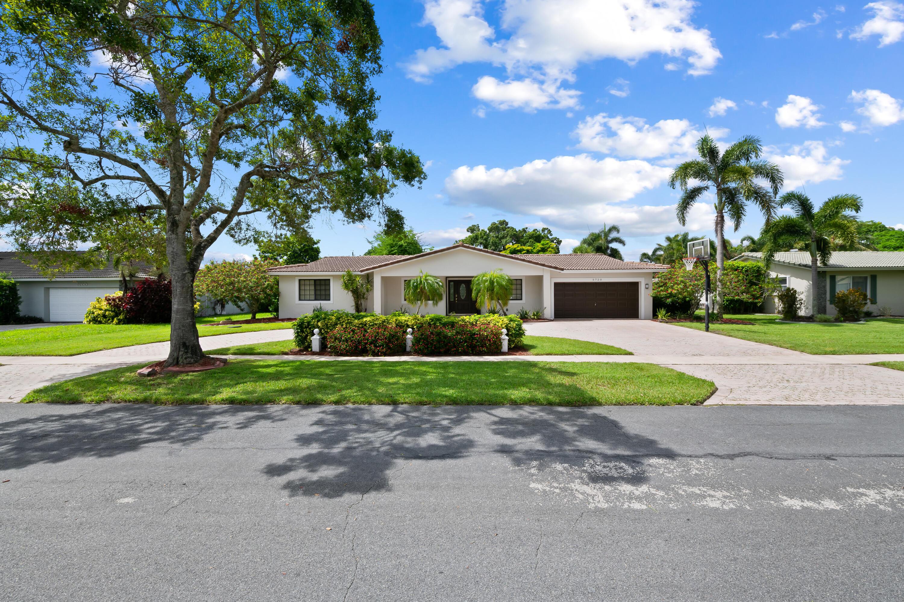 5720 SW 7th Street, Plantation, FL 33317, Plantation