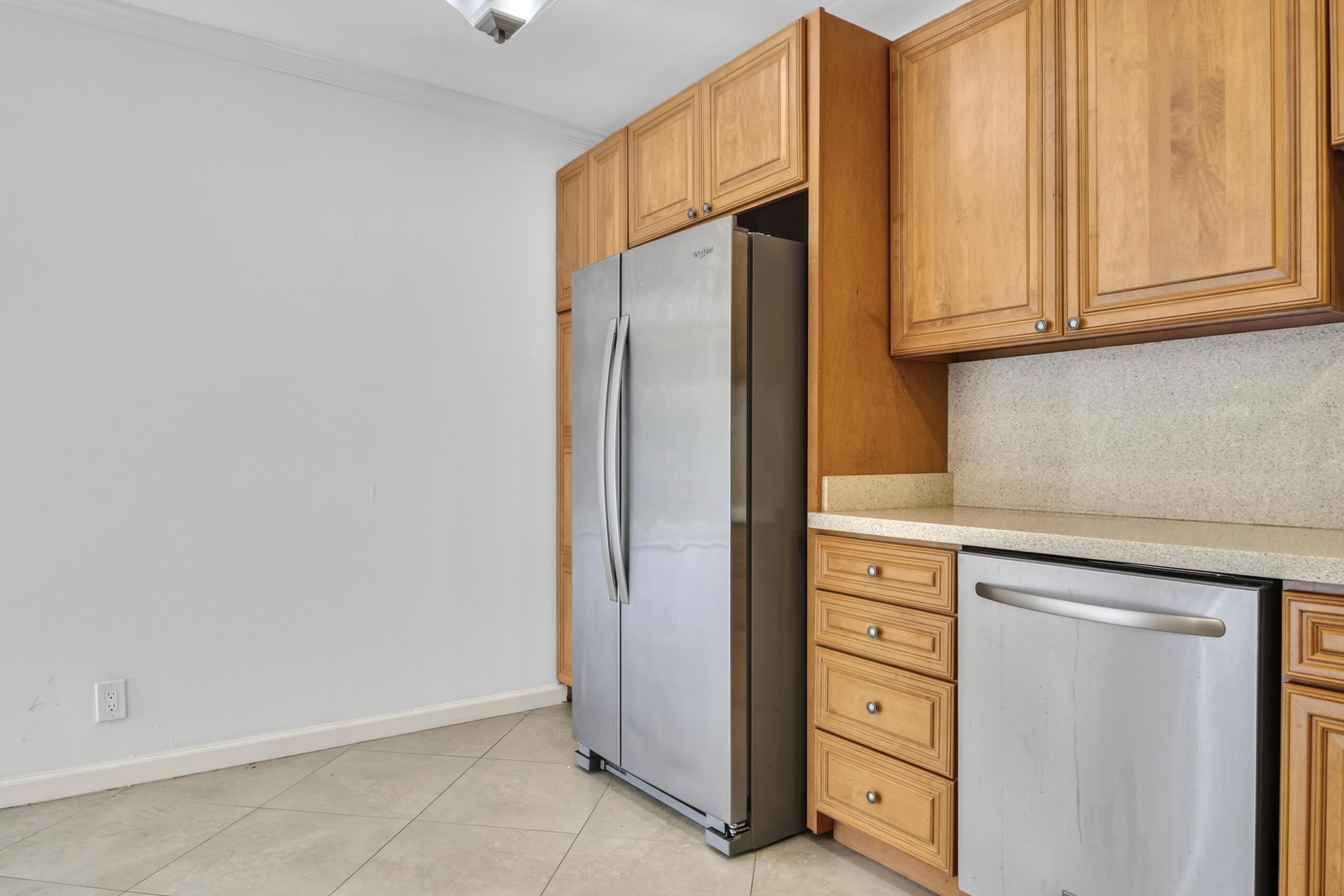 13 Jacaranda Drive 214, Plantation, FL 33324, Plantation - Photo 3