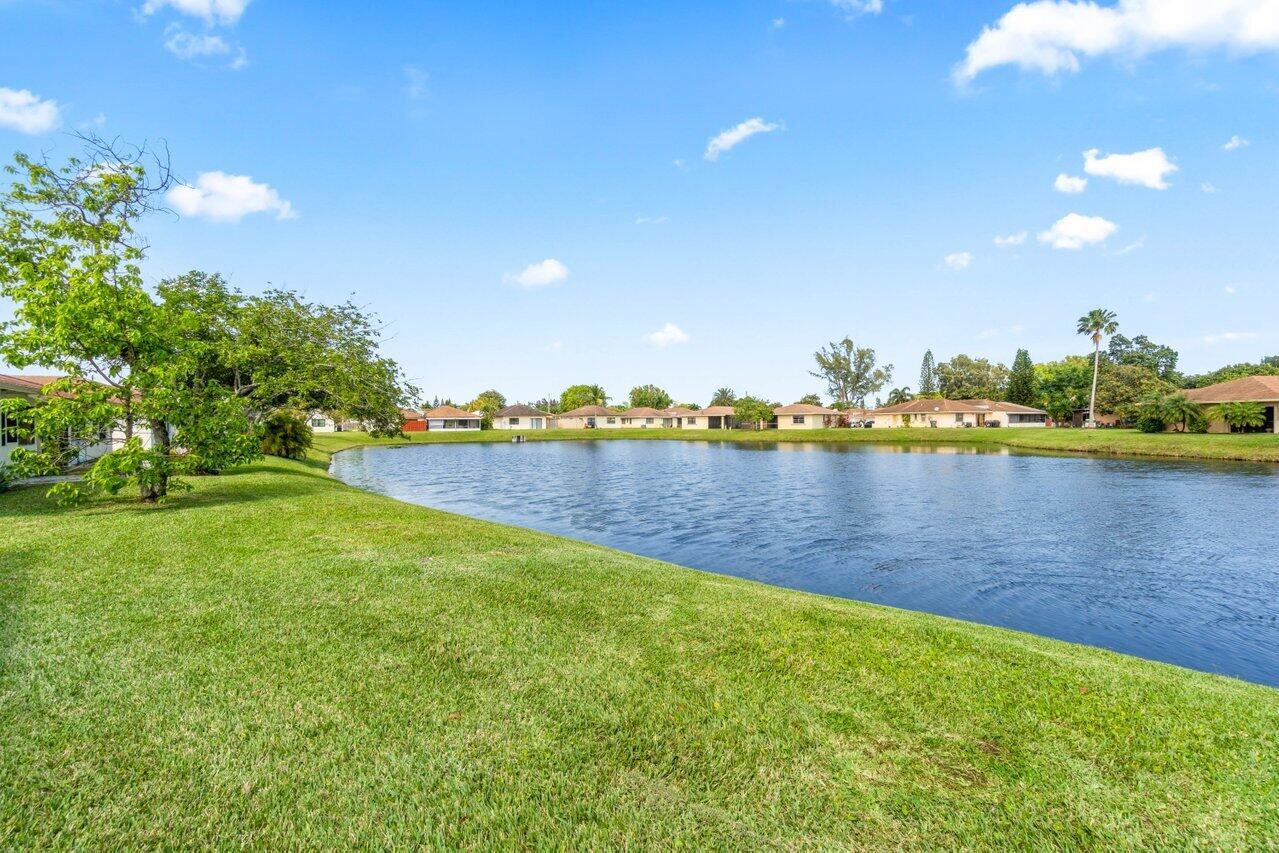 1620 Granfern Avenue 1620, West Palm Beach, FL 33415, West Palm Beach - Photo 2