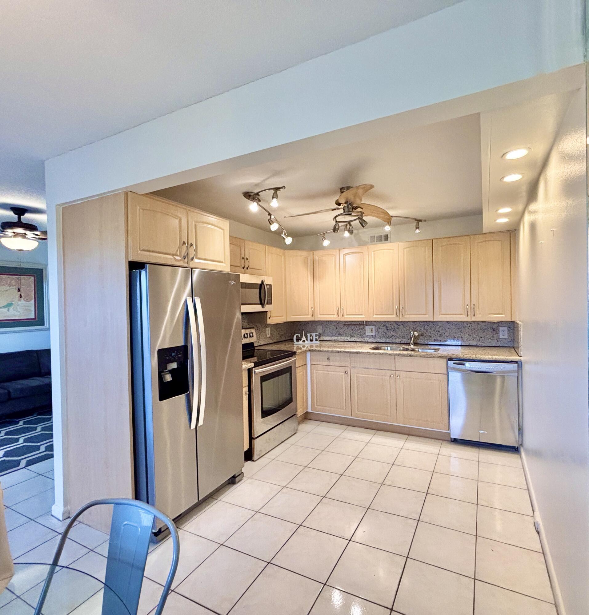 4032 Newcastle B, Boca Raton, FL 33434, Boca Raton - Photo 4