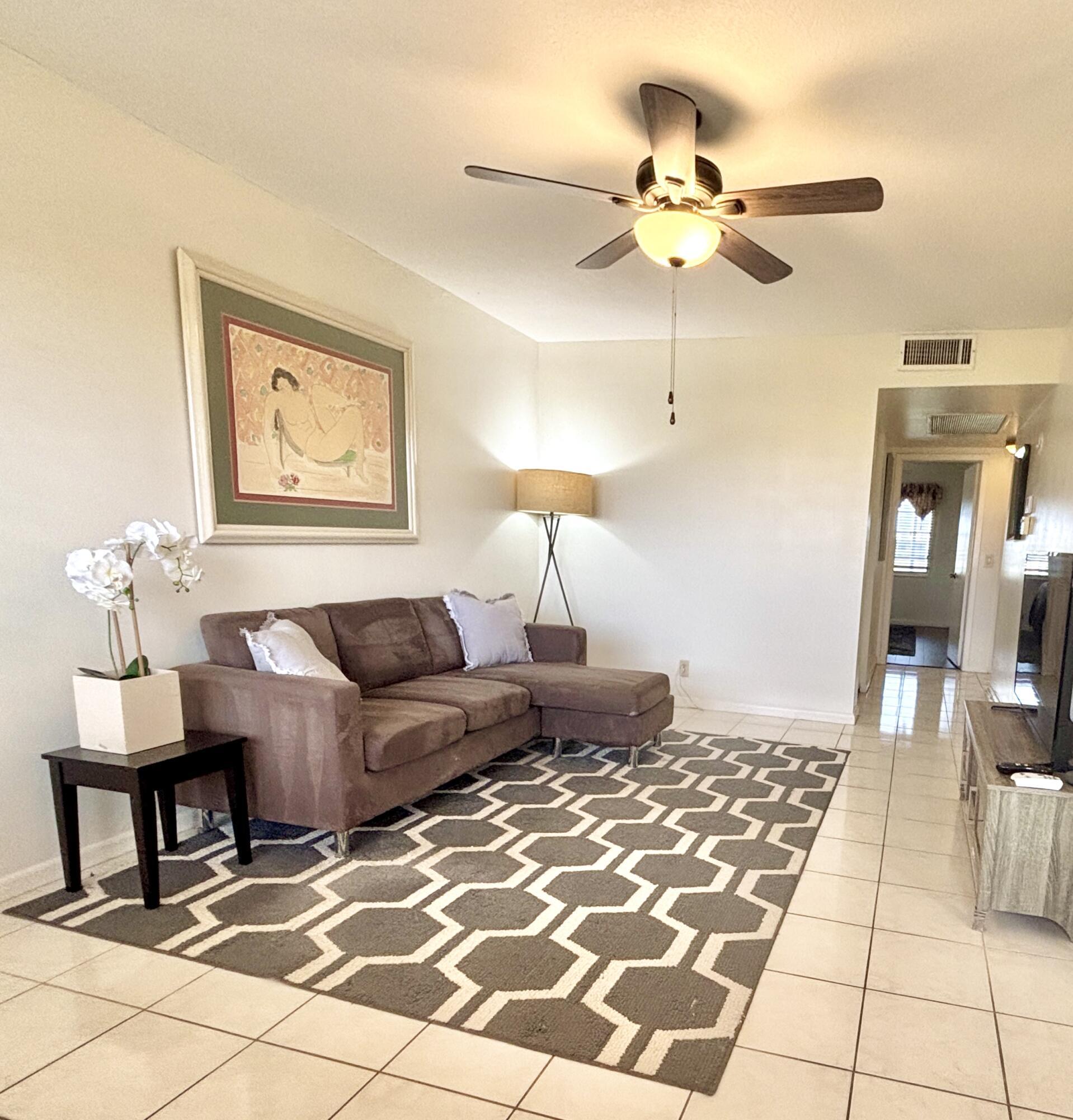 4032 Newcastle B, Boca Raton, FL 33434, Boca Raton - Photo 5