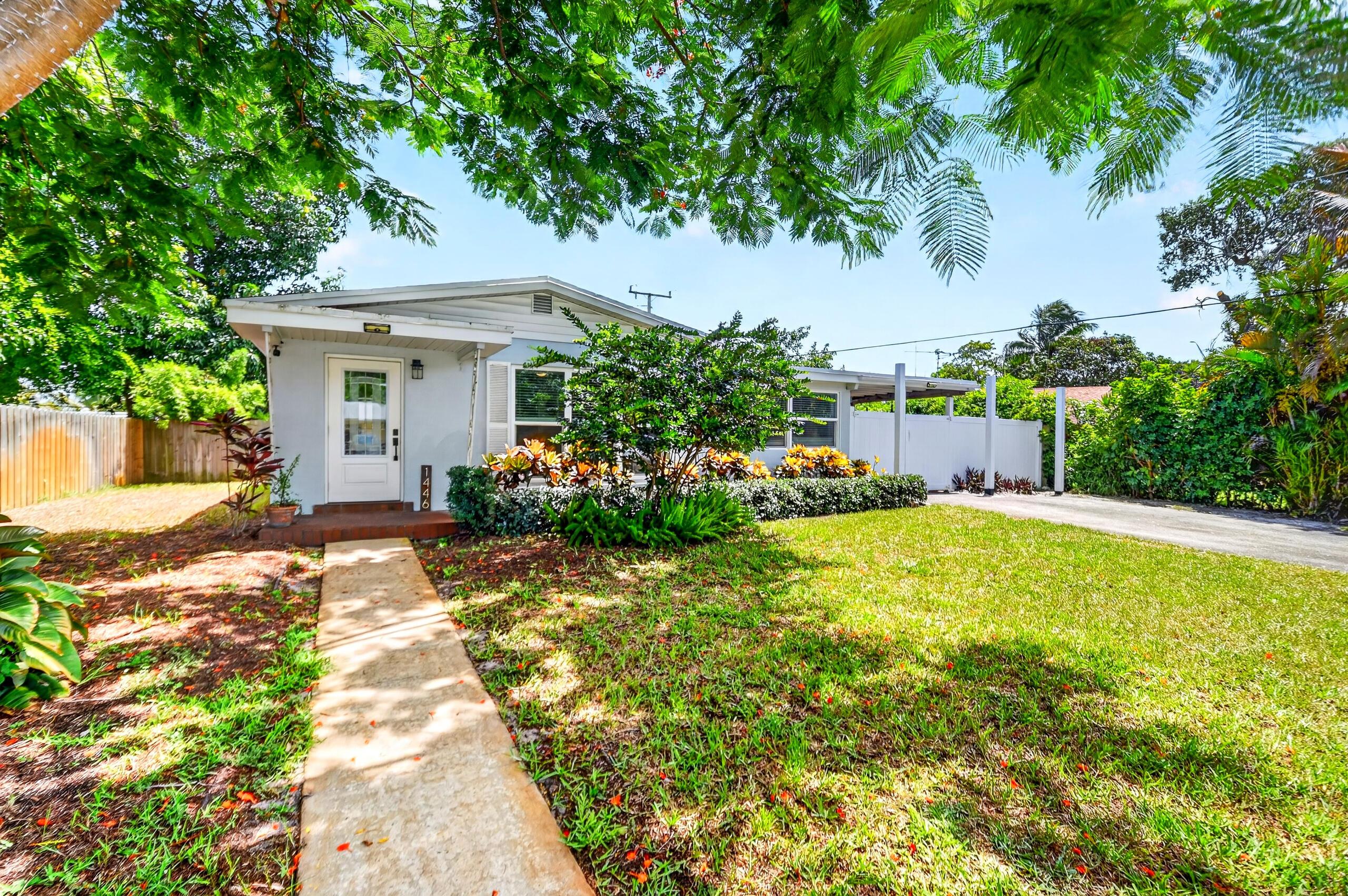 1446 W Perry Street, Lantana, FL 33462, Lantana - Photo 3
