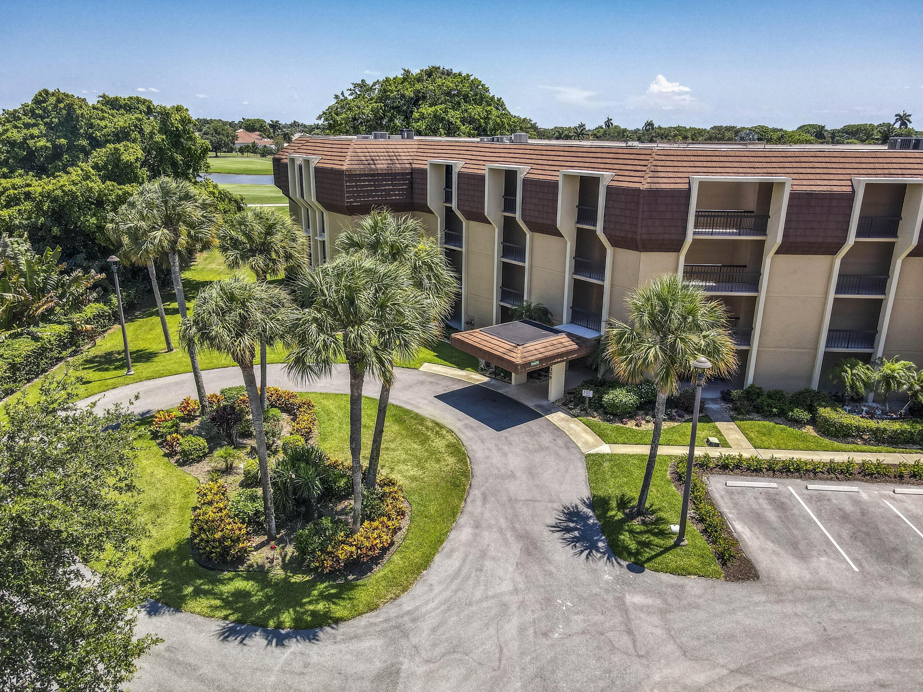5350 Woodland Lakes Drive 311, Palm Beach Gardens, FL 33418, Palm Beach Gardens - Photo 2