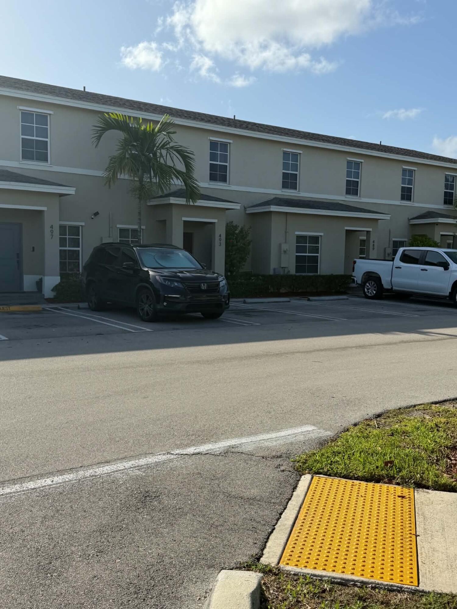 493 NE 5th Place, Florida City, FL 33034, Florida City - Photo 5