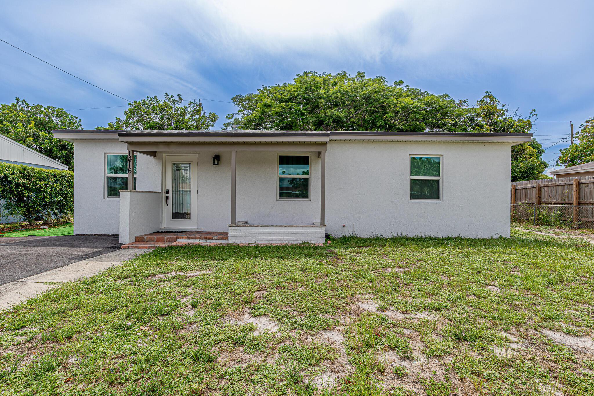 1416 S C Street, Lake Worth Beach, FL 33460, Lake Worth Beach - Photo 2