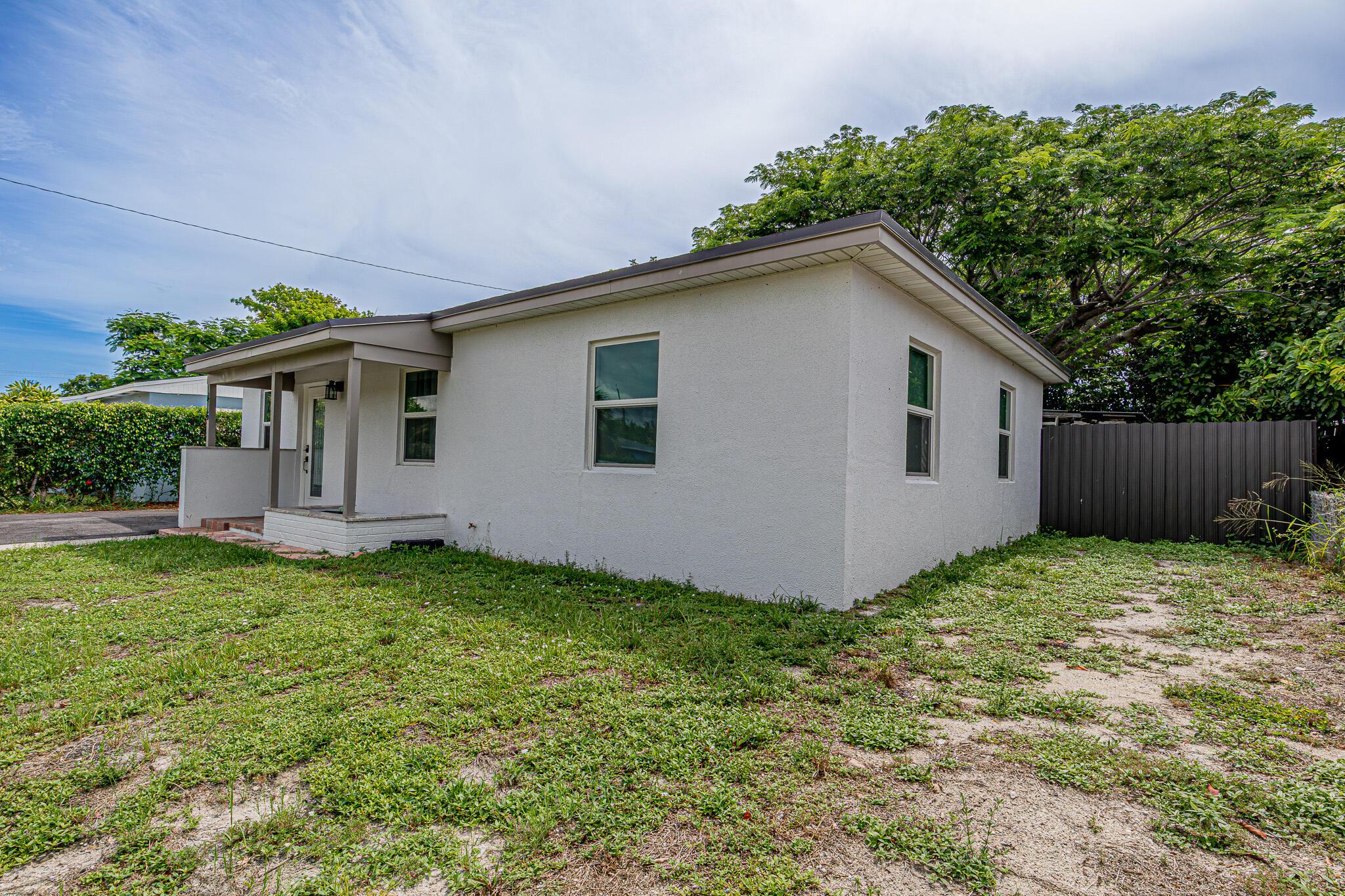 1416 S C Street, Lake Worth Beach, FL 33460, Lake Worth Beach - Photo 5
