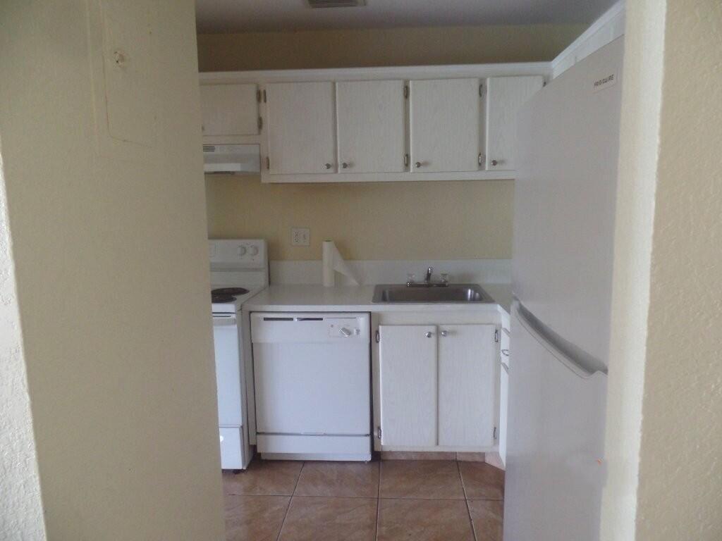 411 Executive Center Drive 210, West Palm Beach, FL 33401, West Palm Beach - Photo 5