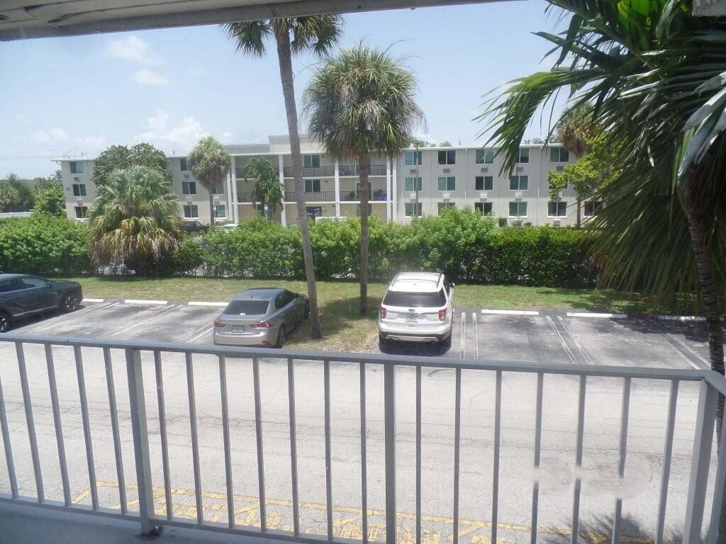 411 Executive Center Drive 210, West Palm Beach, FL 33401, West Palm Beach - Photo 3