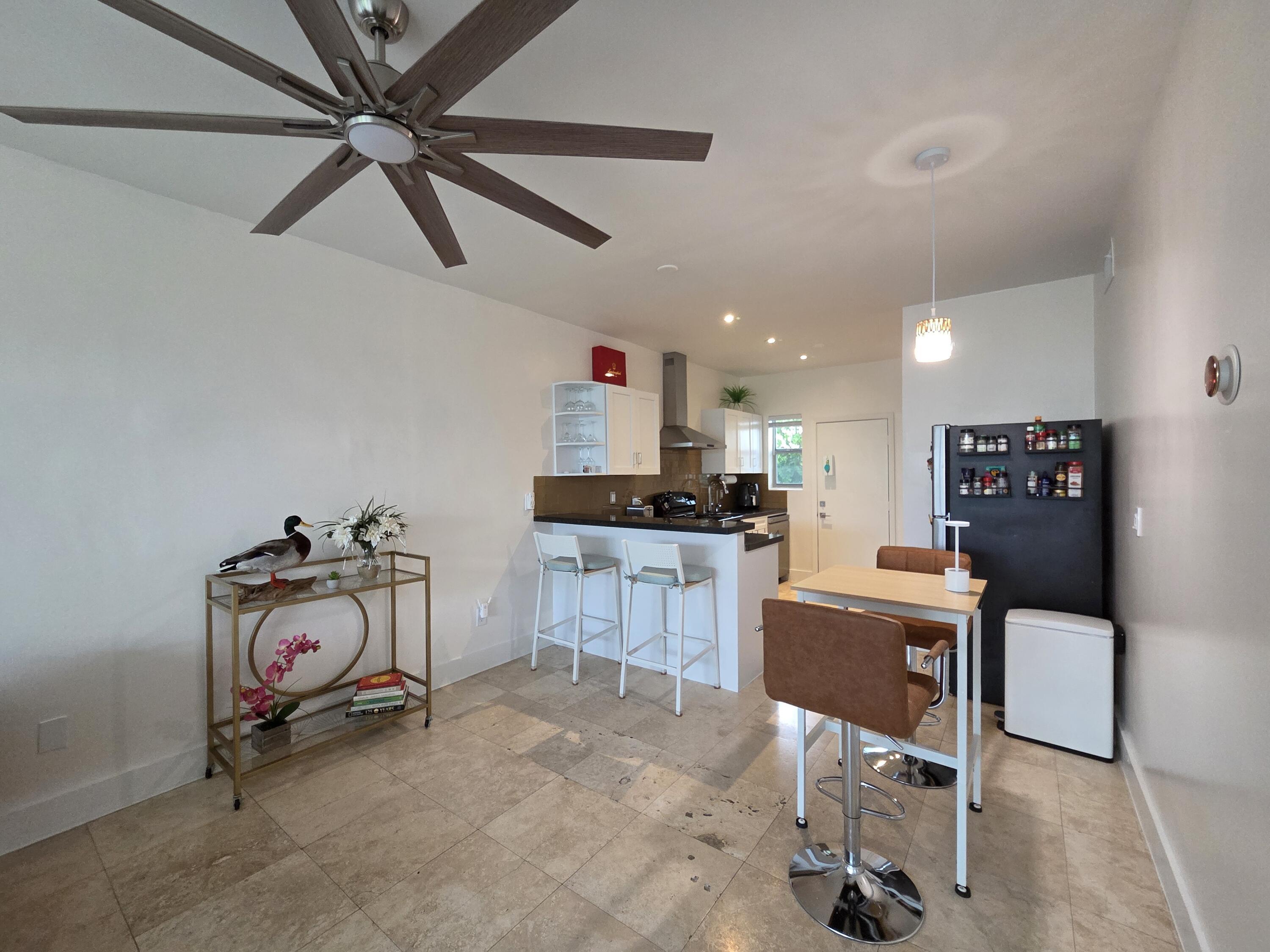 1045 Lenox Avenue 6, Miami Beach, FL 33139, Miami Beach - Photo 2