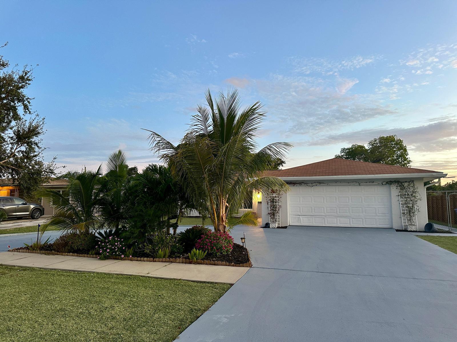 528 Date Palm Drive, Lake Park, FL 33403, Lake Park - Photo 4