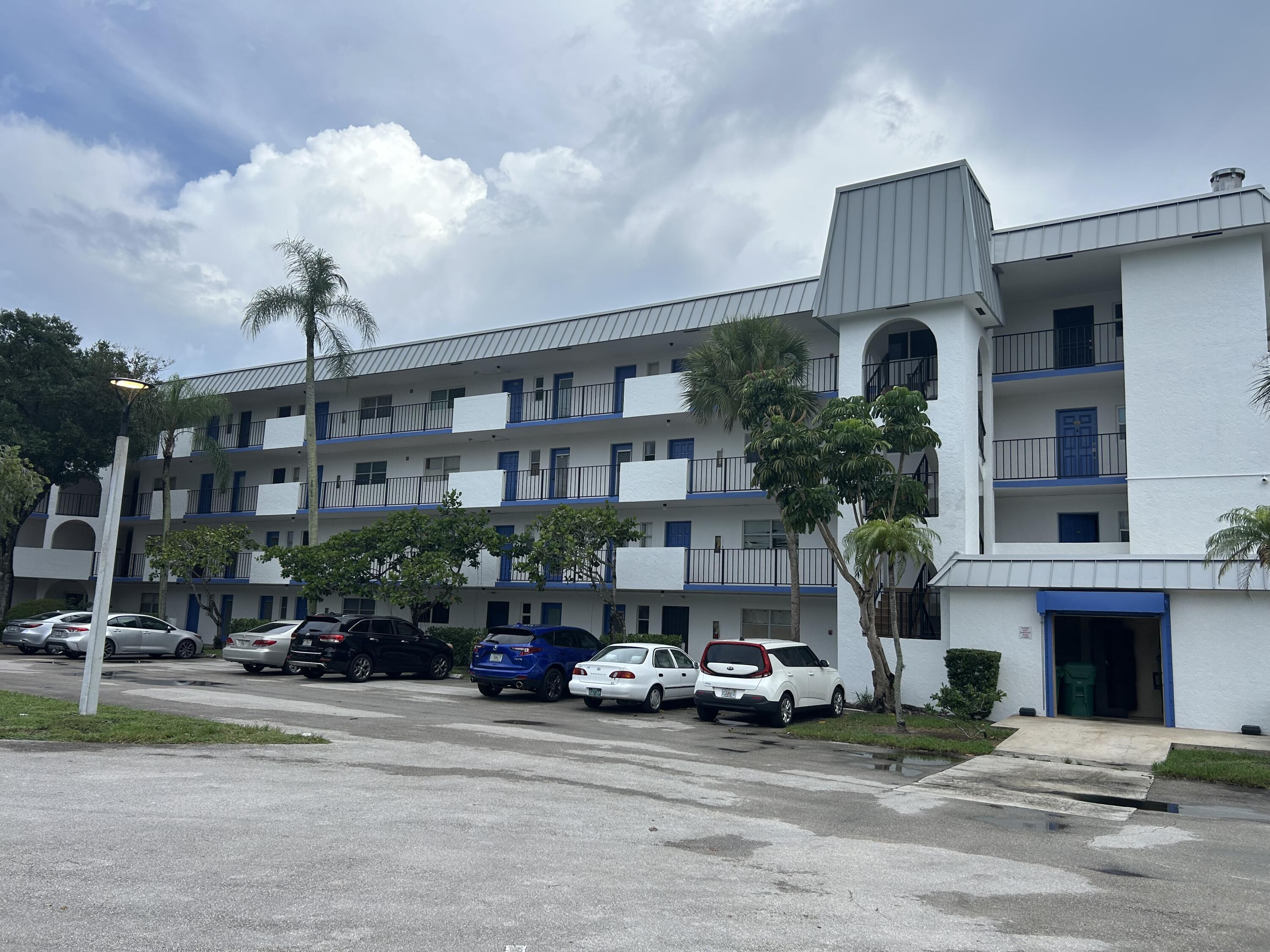 6100 S Falls Cir Drive 105, Lauderhill, FL 33319, Lauderhill