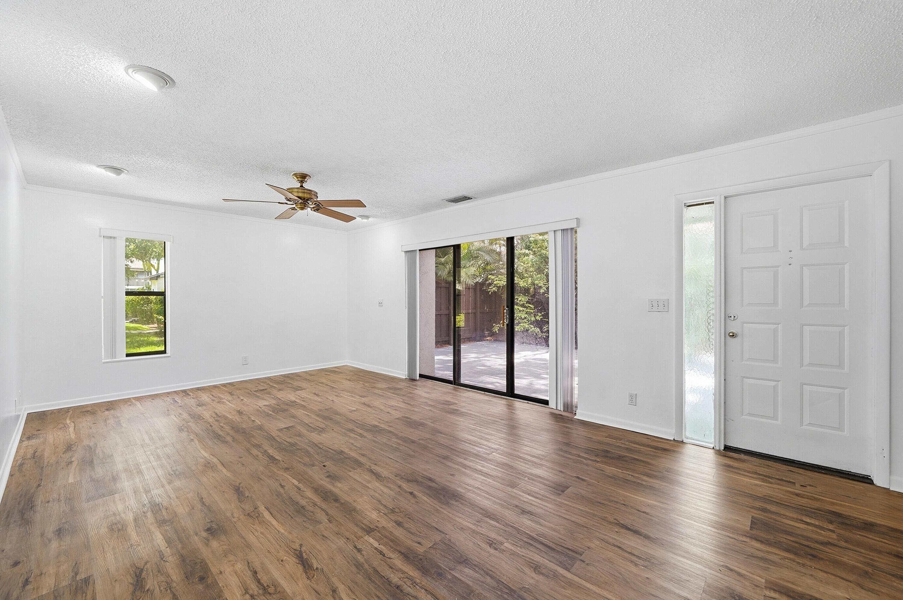 3349 Cocoplum Circle 33129, Coconut Creek, FL 33063, Coconut Creek - Photo 3