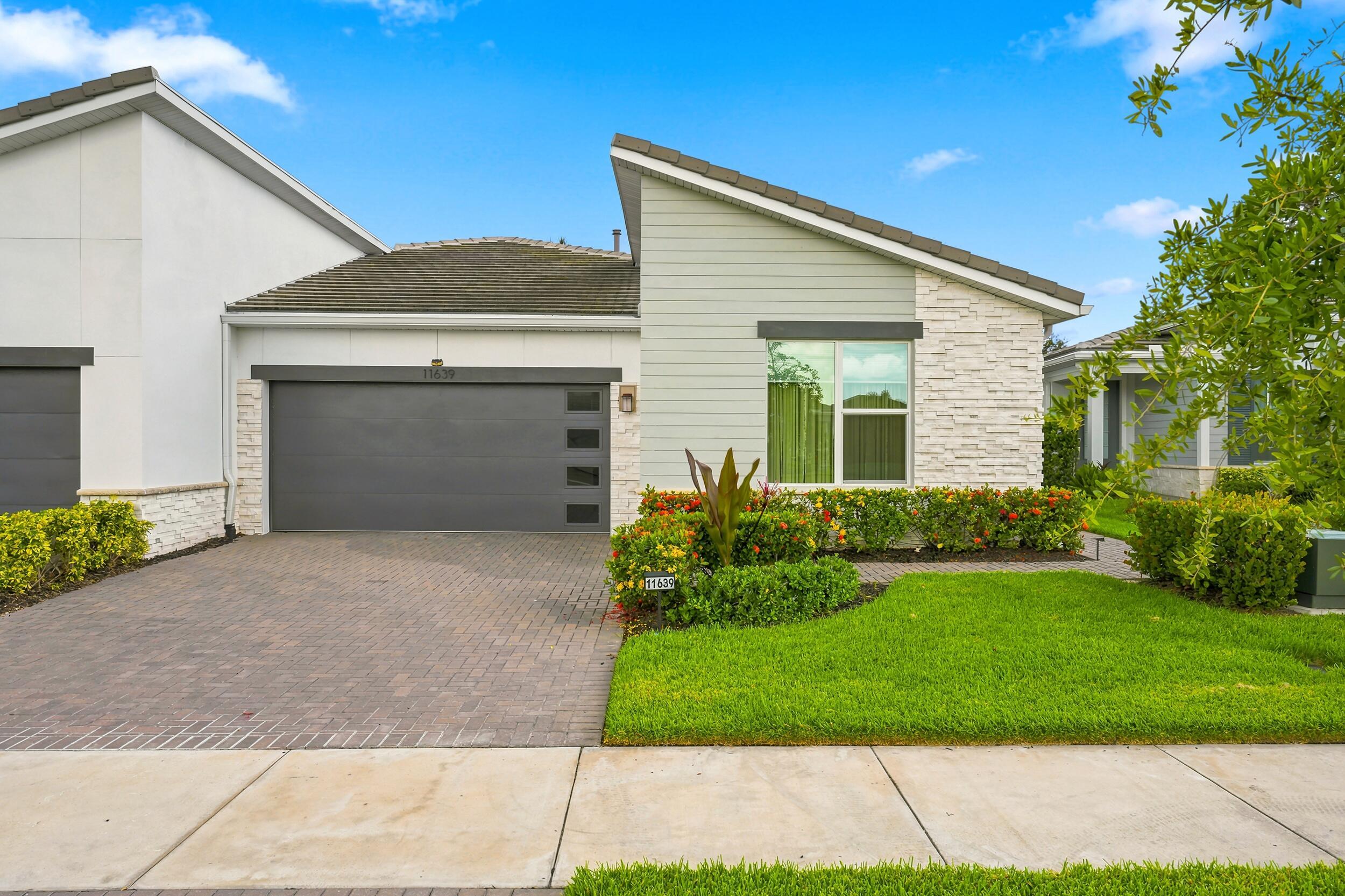 11639 SW Viridian Boulevard, Port St. Lucie, FL 34987, Port St. Lucie