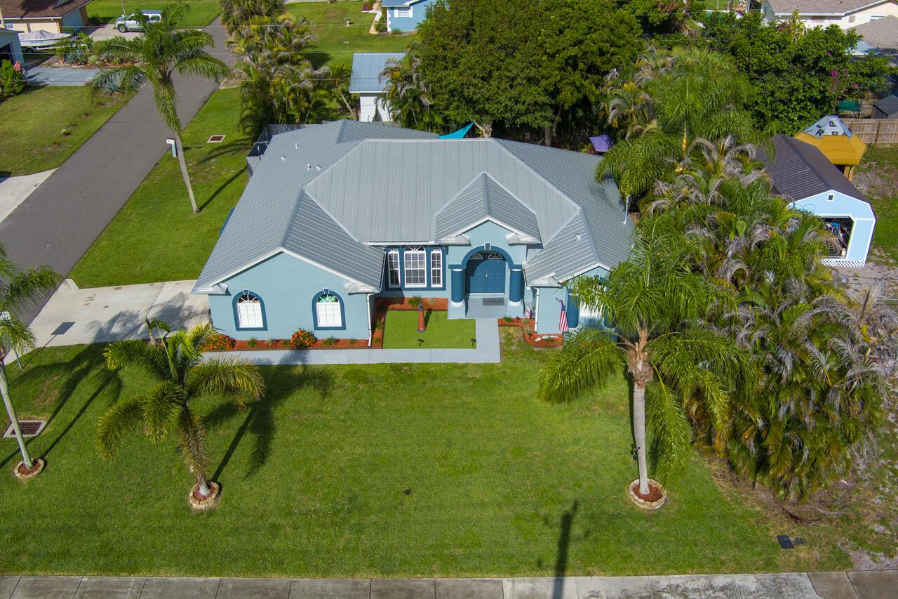 8173 SE Carlton Street, Hobe Sound, FL 33455, Hobe Sound - Photo 3
