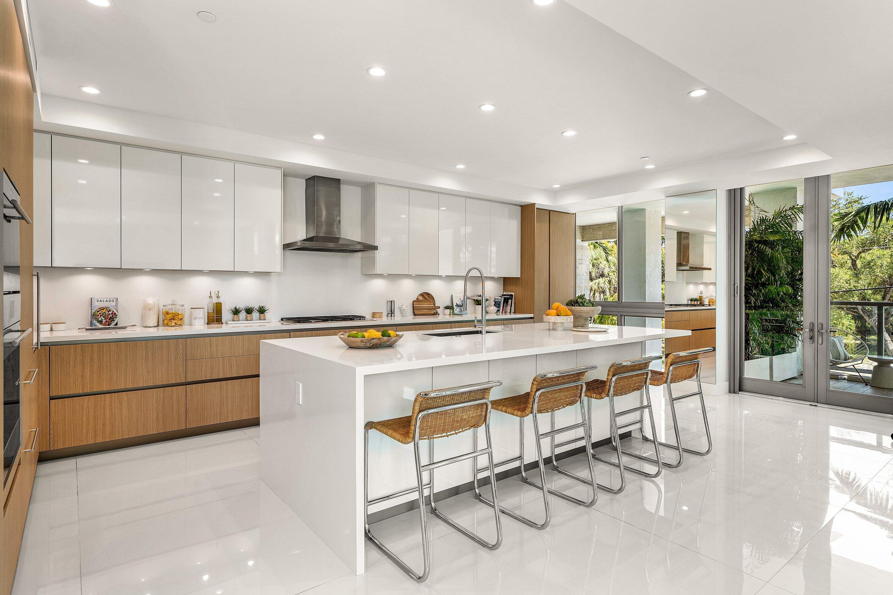 475 E Royal Palm Road 206, Boca Raton, FL 33432, Boca Raton