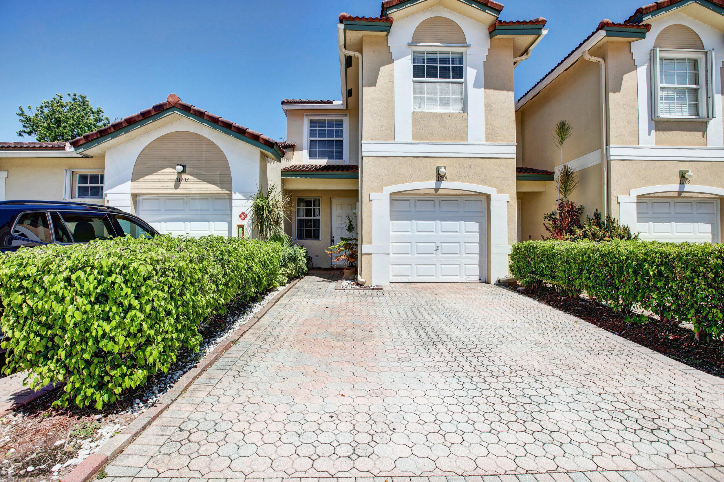 11705 NW 47th Drive, Coral Springs, FL 33076, Coral Springs - Photo 3