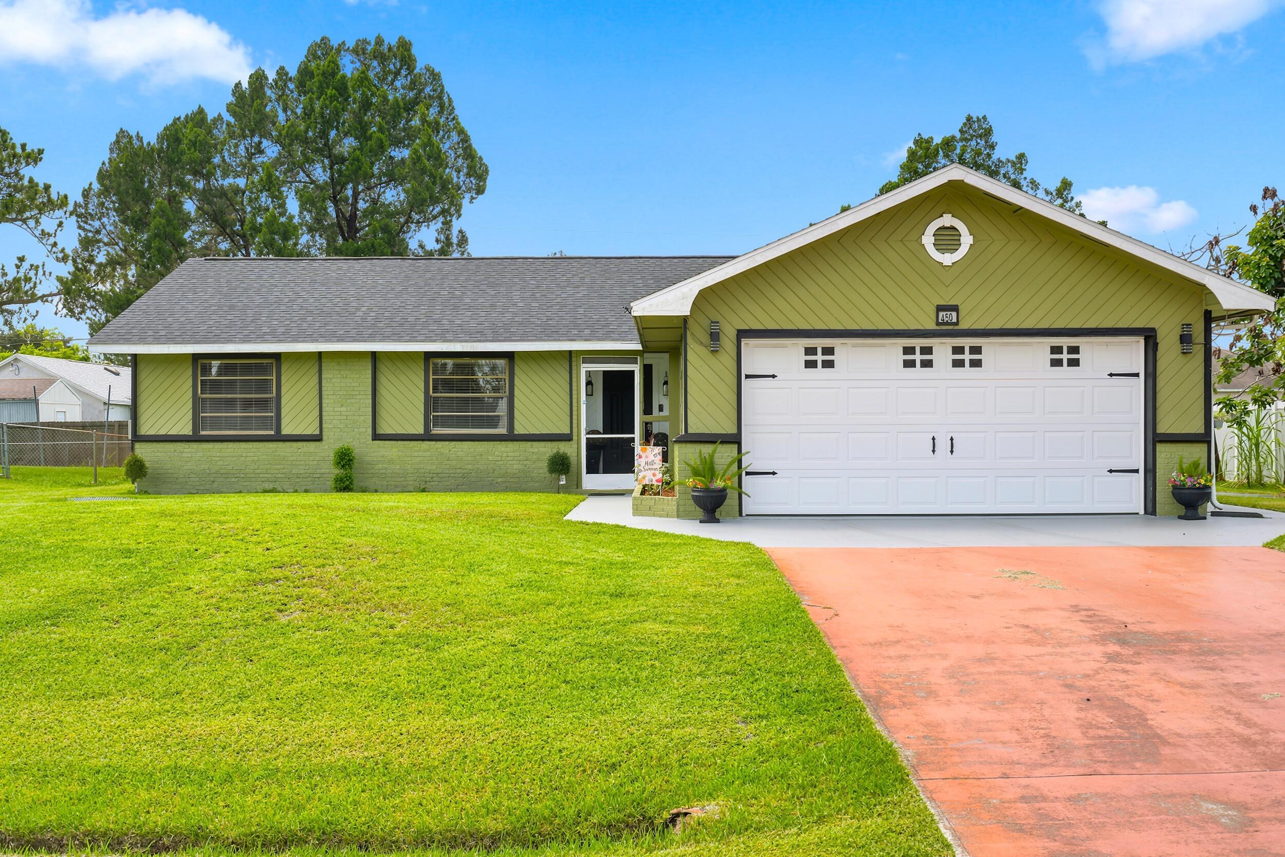 450 SE Thornhill Drive, Port St. Lucie, FL 34983, Port St. Lucie
