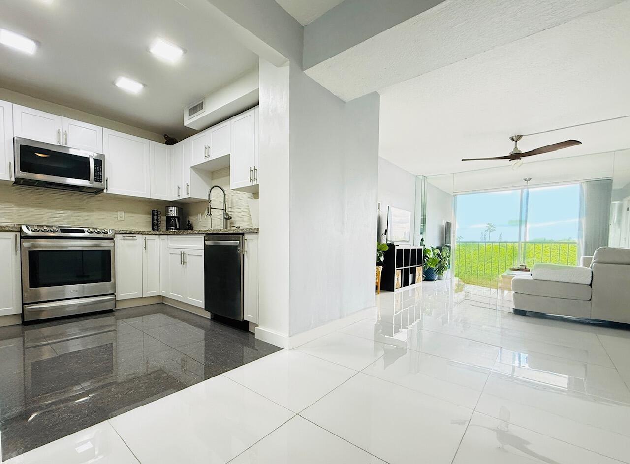 4164 Inverrary Drive 404, Lauderhill, FL 33319, Lauderhill