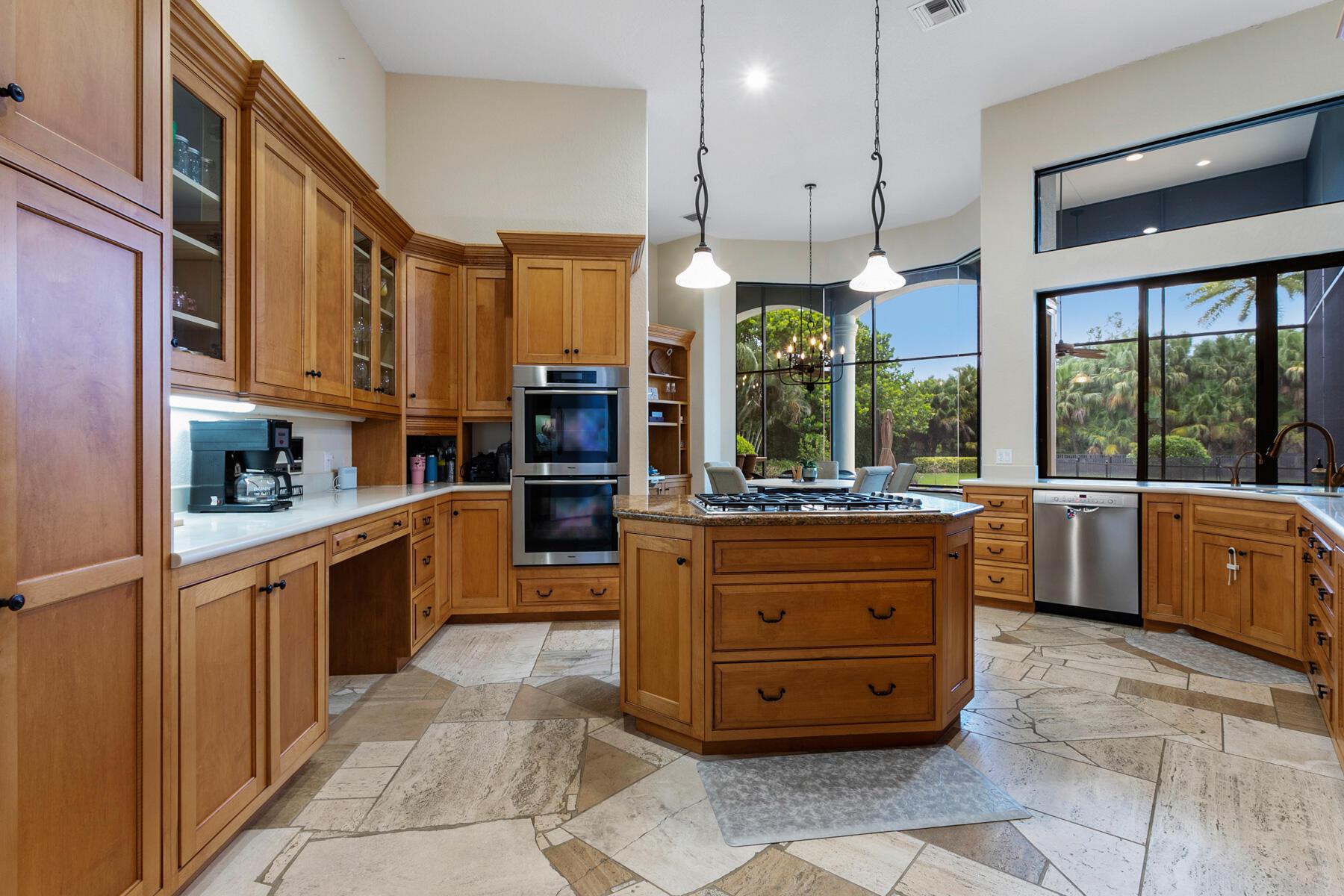 8158 Native Dancer Road E, Palm Beach Gardens, FL 33418, Palm Beach Gardens - Photo 5