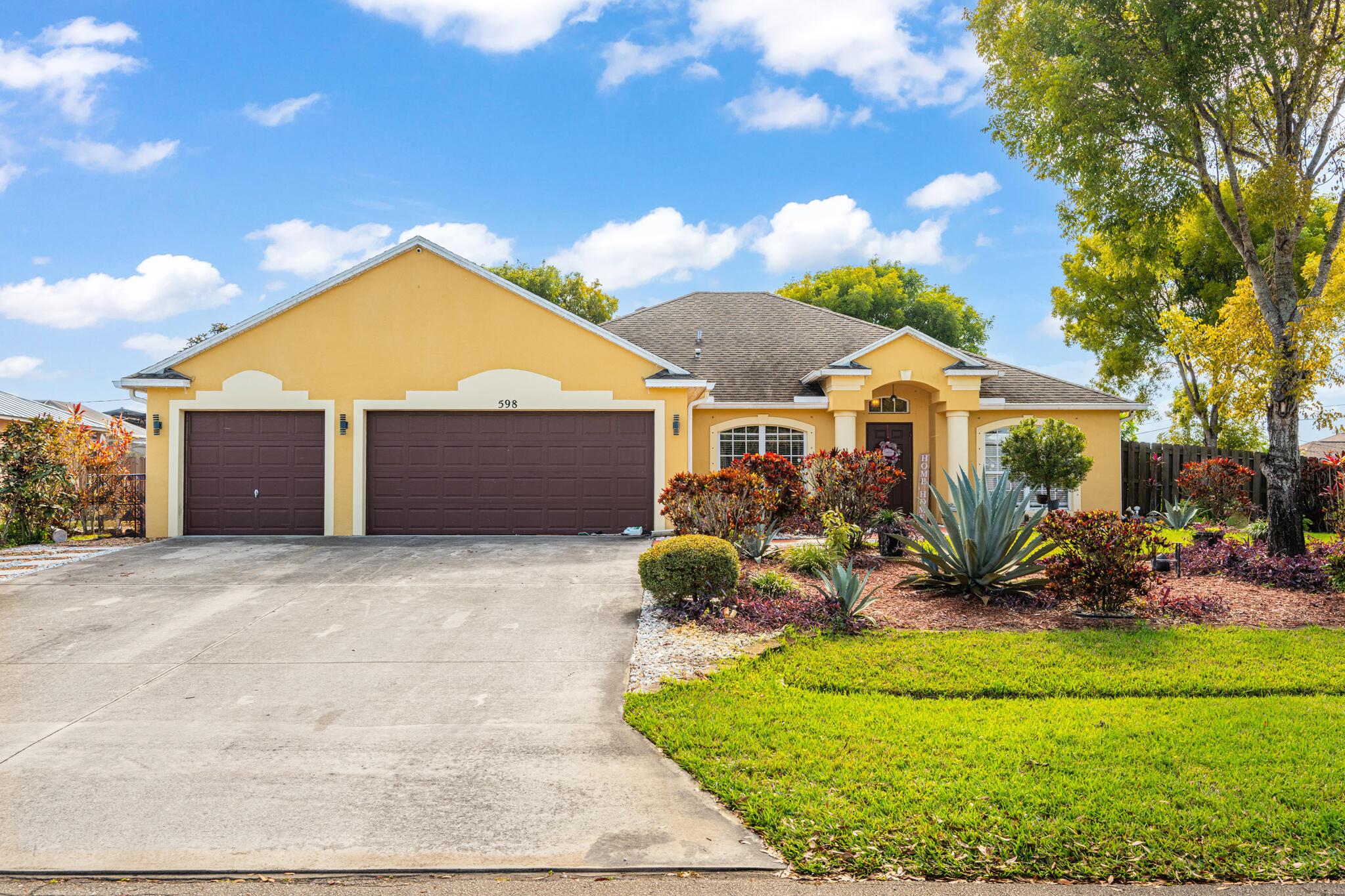 598 SW Kaabe Avenue, Port St. Lucie, FL 34953, Port St. Lucie - Photo 2