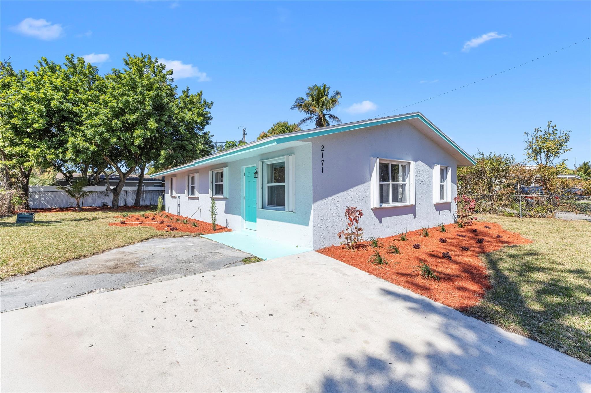 2171 NW 29th Avenue, Fort Lauderdale, FL 33311, Fort Lauderdale - Photo 2
