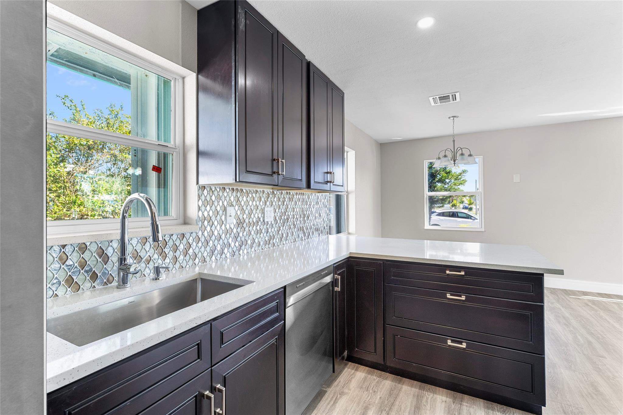 2171 NW 29th Avenue, Fort Lauderdale, FL 33311, Fort Lauderdale - Photo 4
