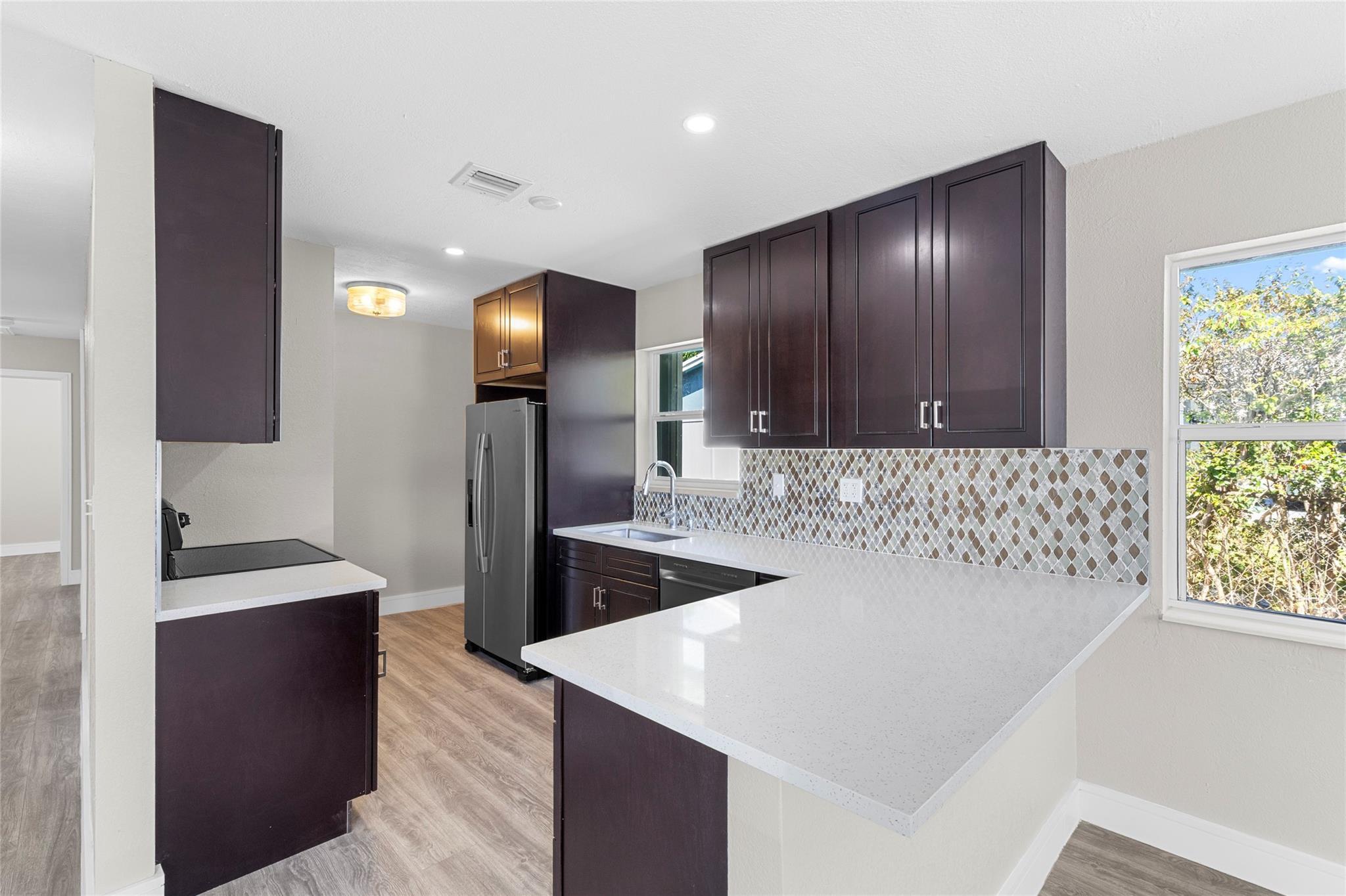 2171 NW 29th Avenue, Fort Lauderdale, FL 33311, Fort Lauderdale - Photo 5